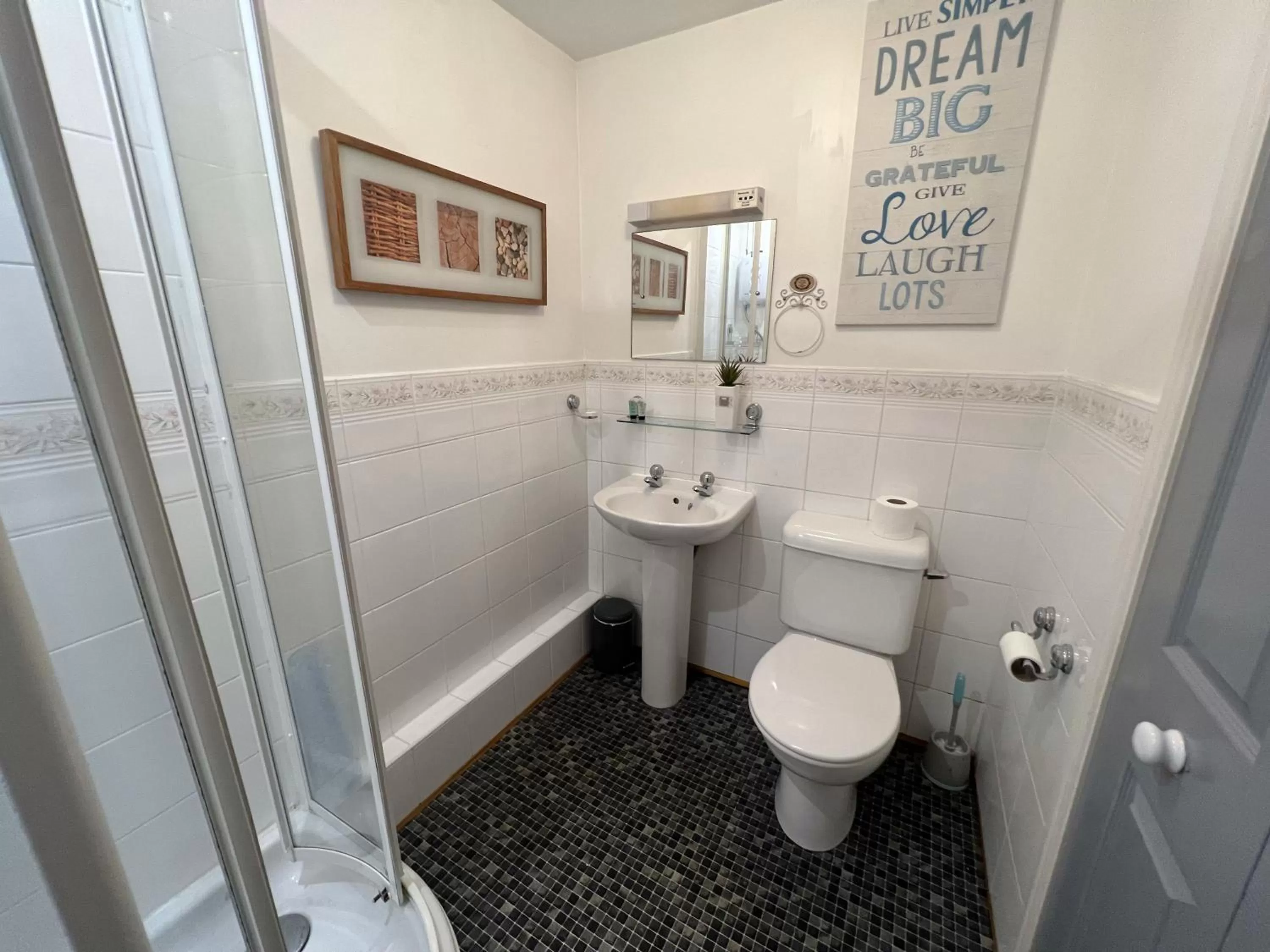 Bathroom in Stone Lodge