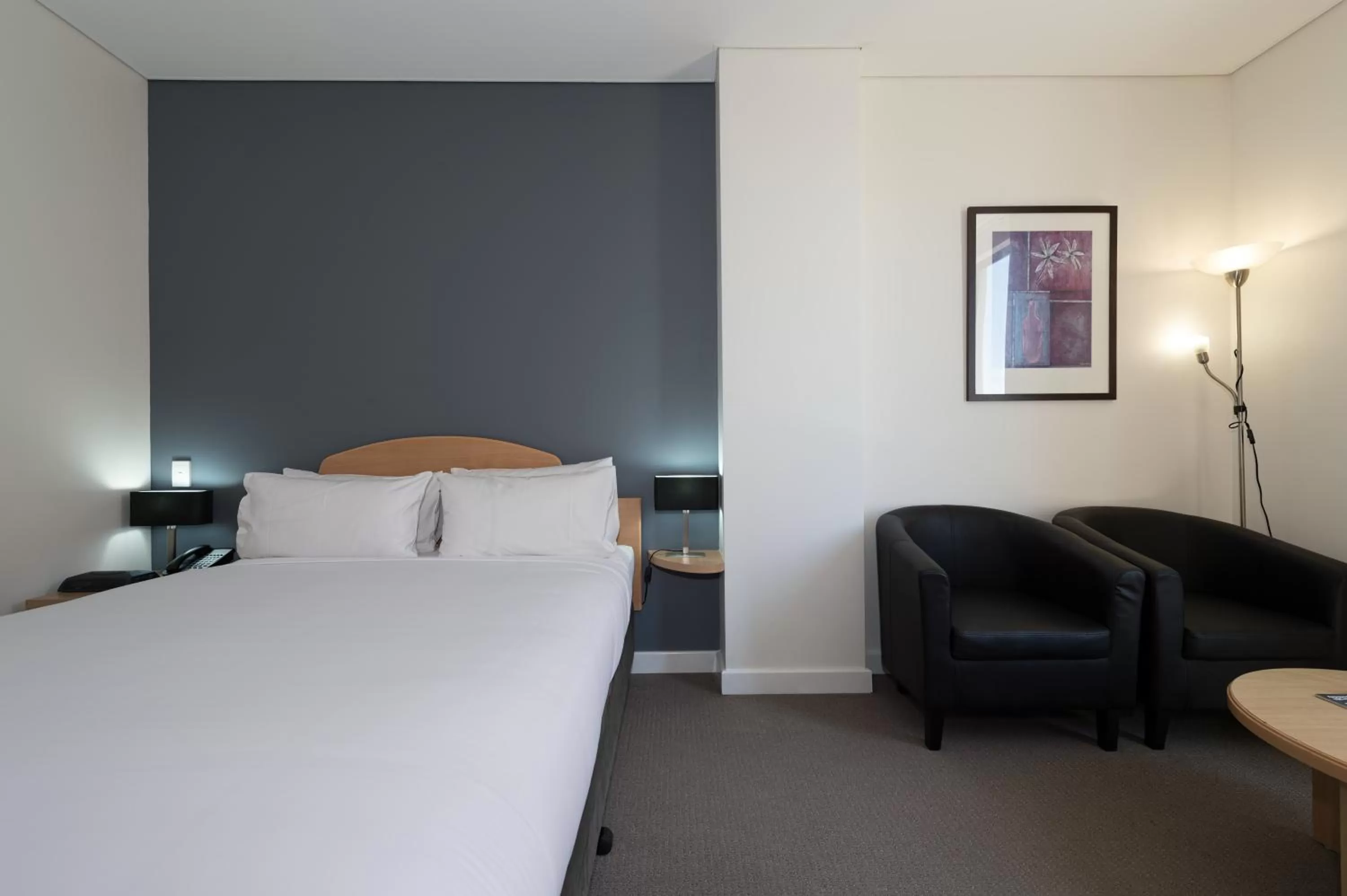 Bed in All Suites Perth