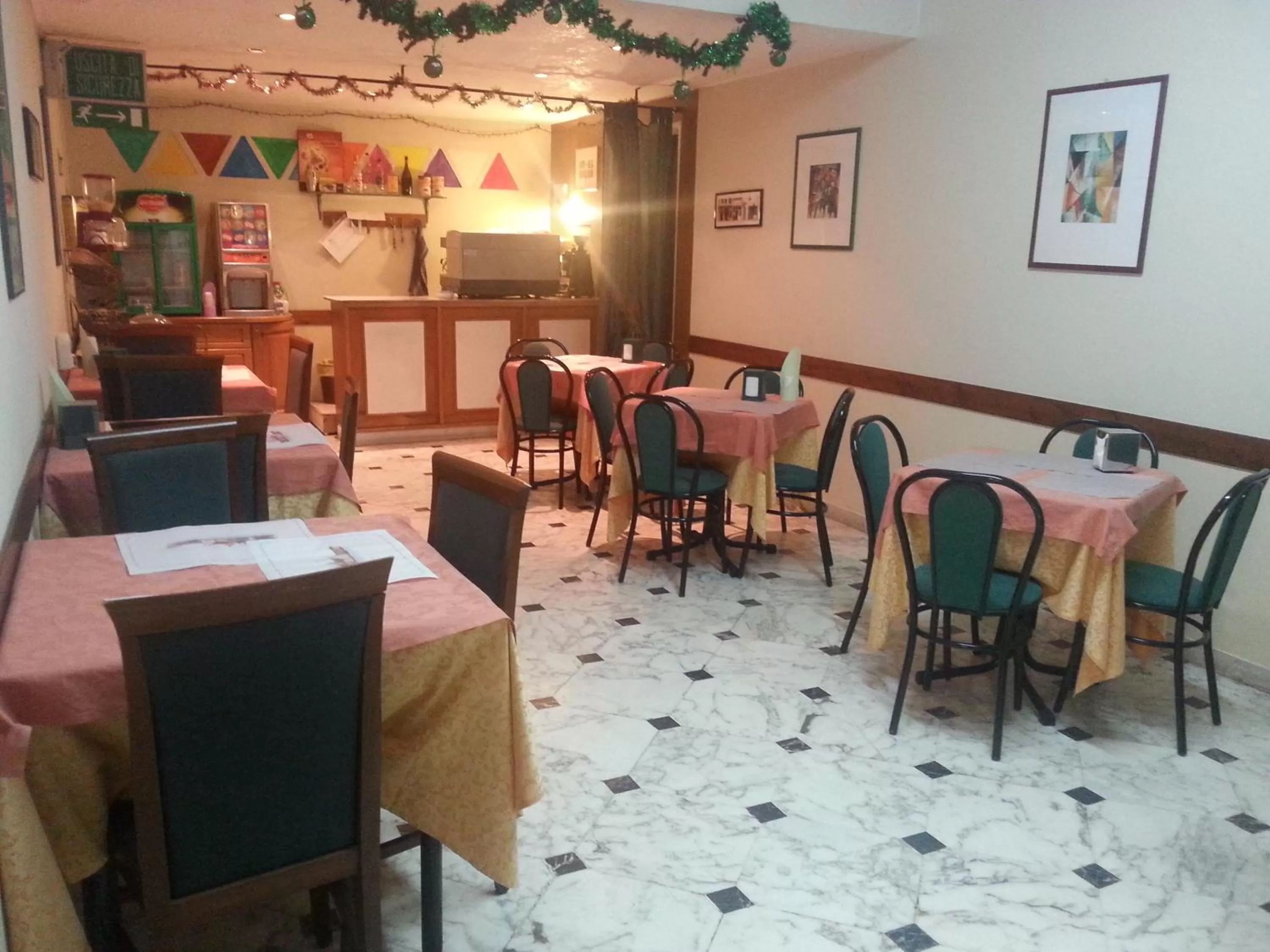 Lounge or bar in Hotel L'Approdo