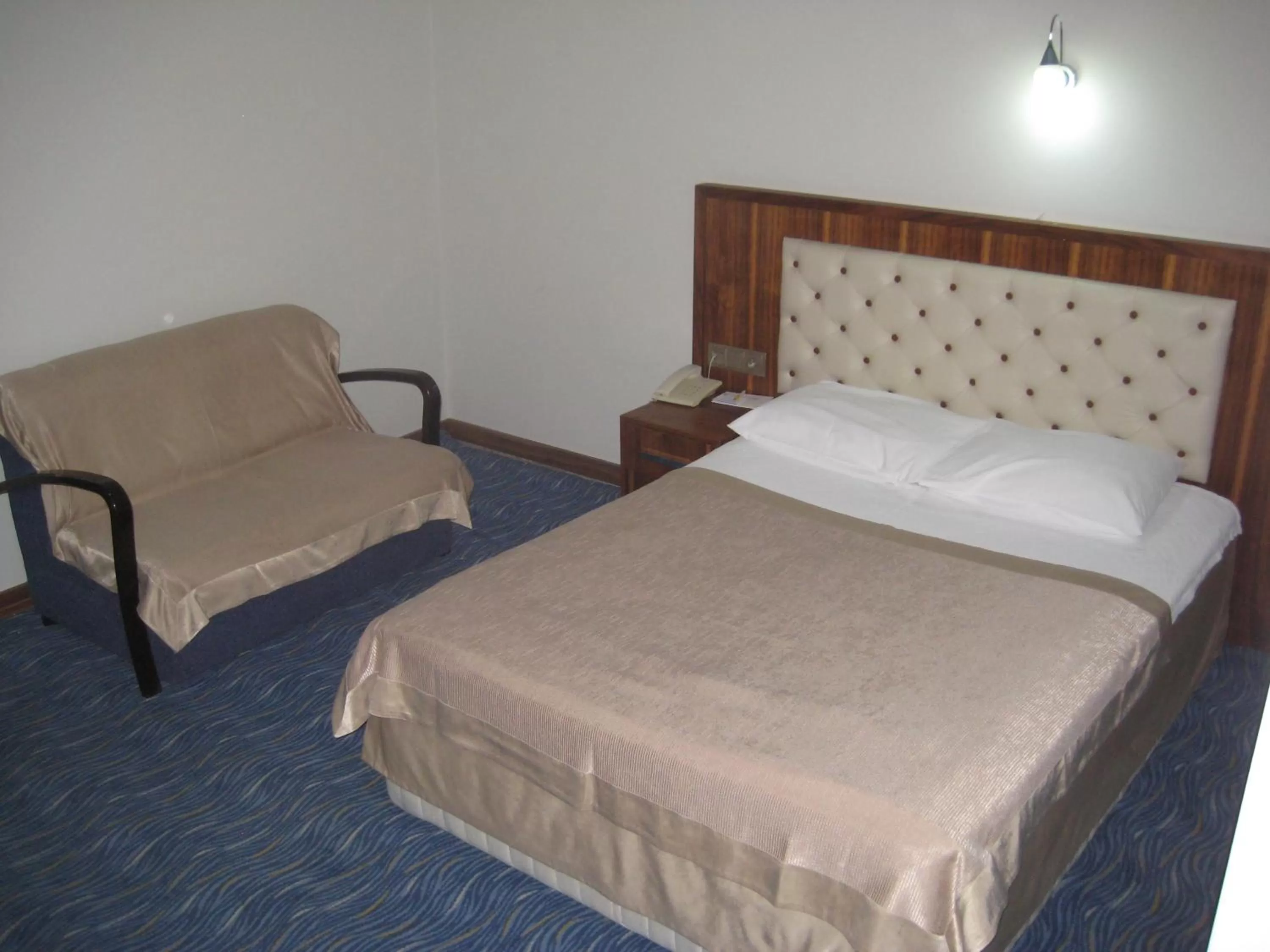 Bedroom, Bed in Miroglu Hotel