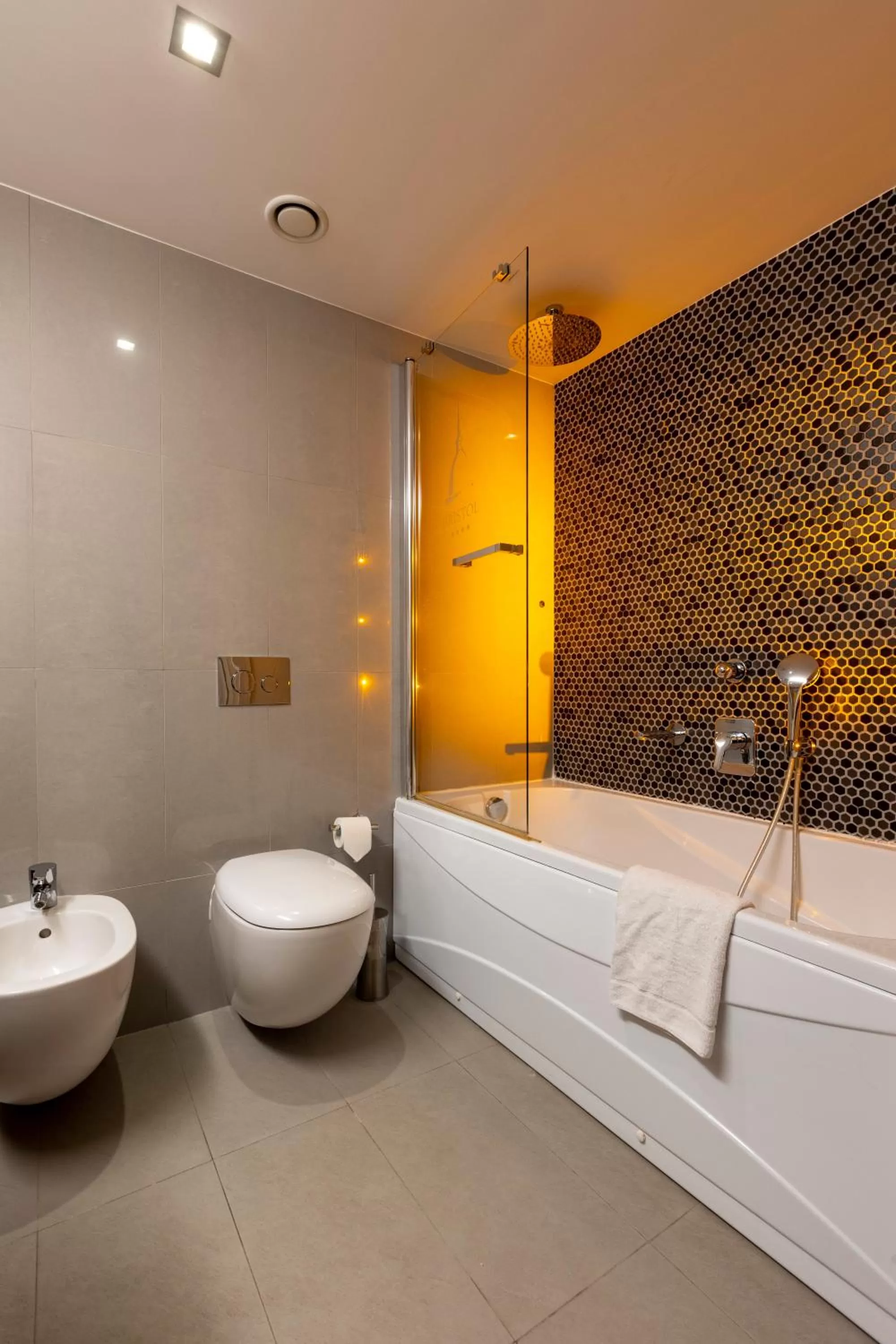 Bristol Art & Medical SPA