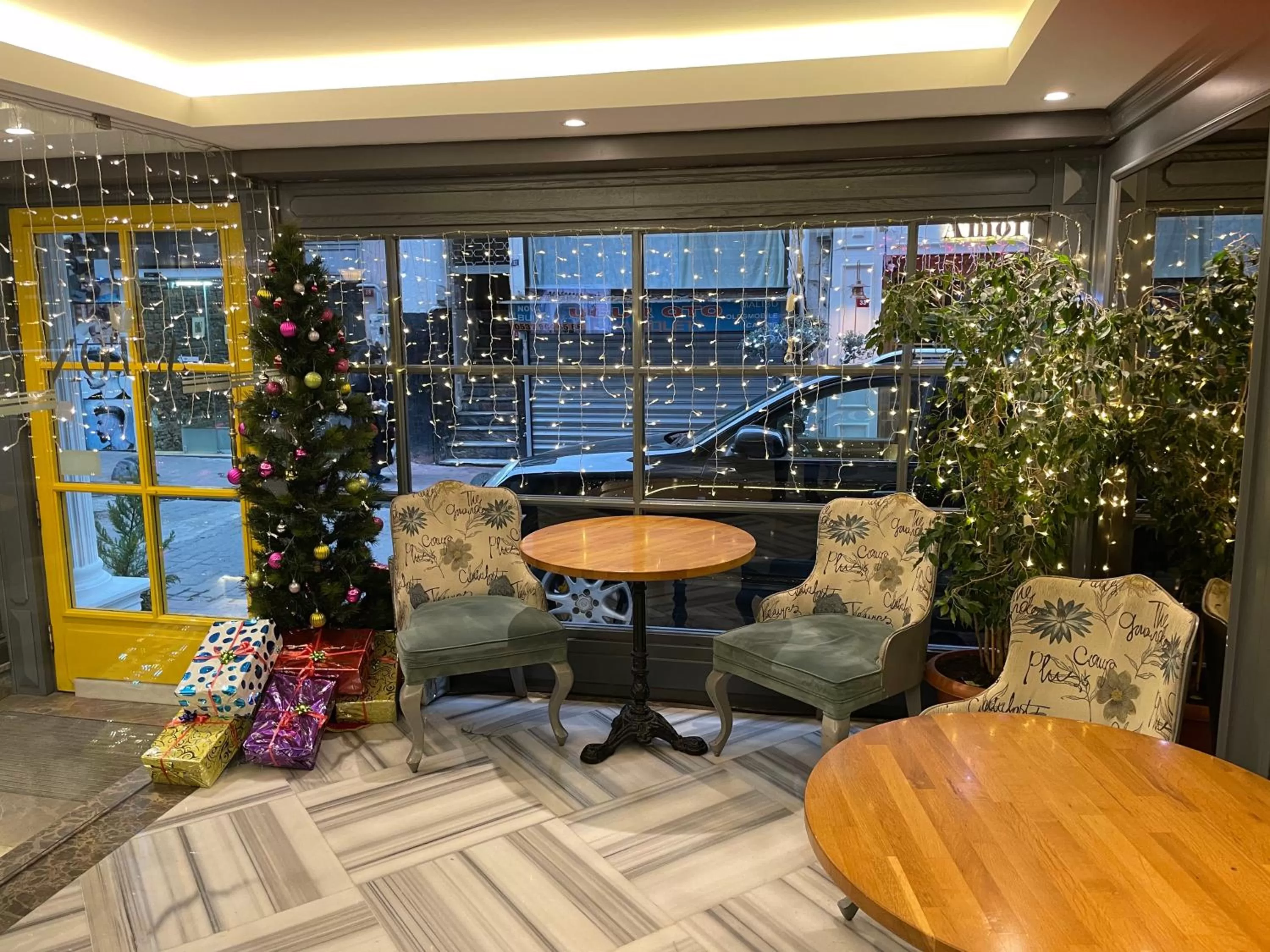 Lobby or reception in Aston Hotel Taksim