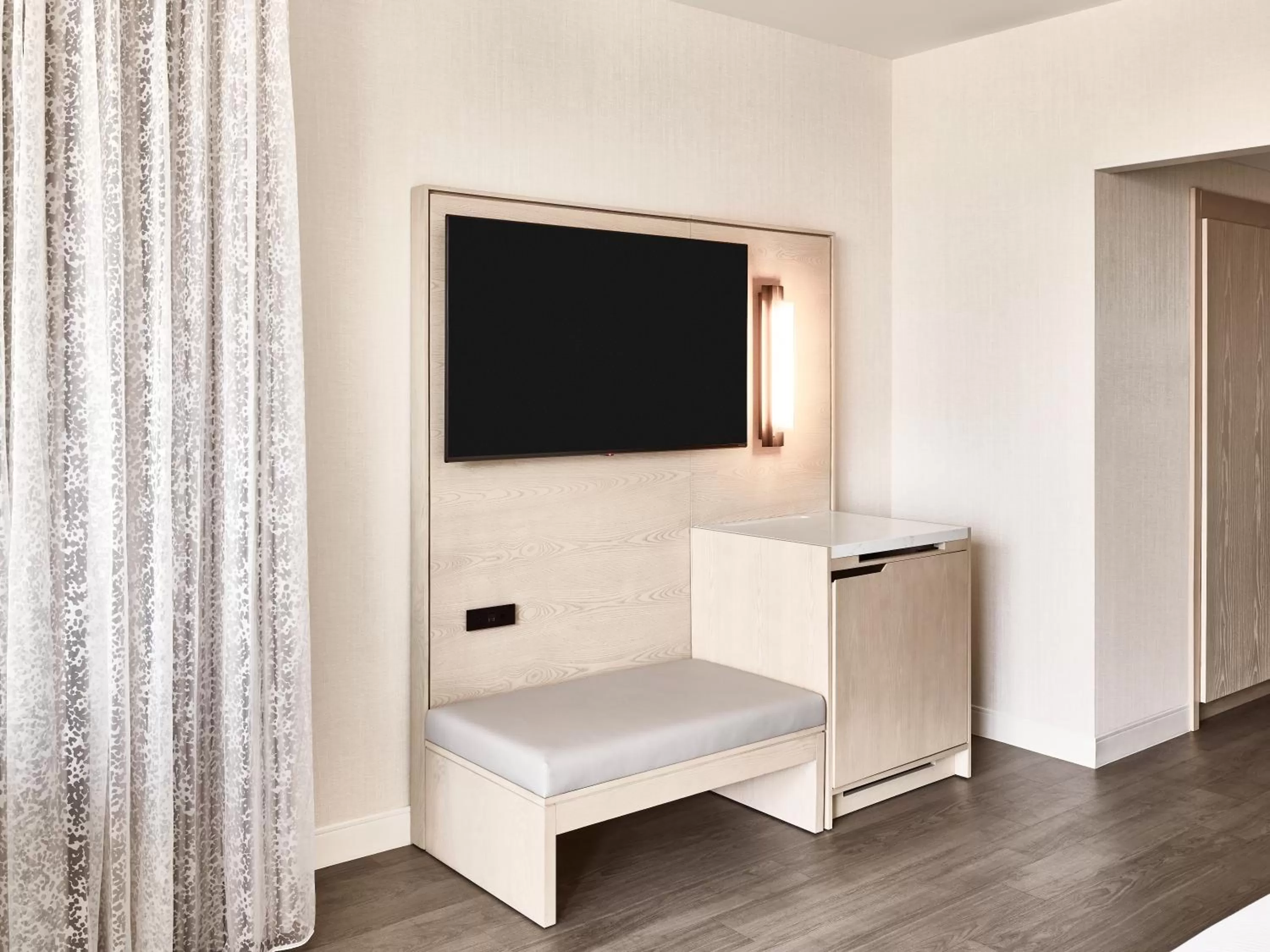 TV and multimedia in The Westin Tempe