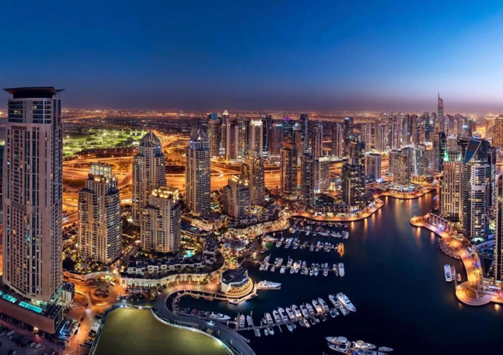 Nearby landmark in Emaar Residences Dubai Marina by Qstay - formerly Address Dubai Marina