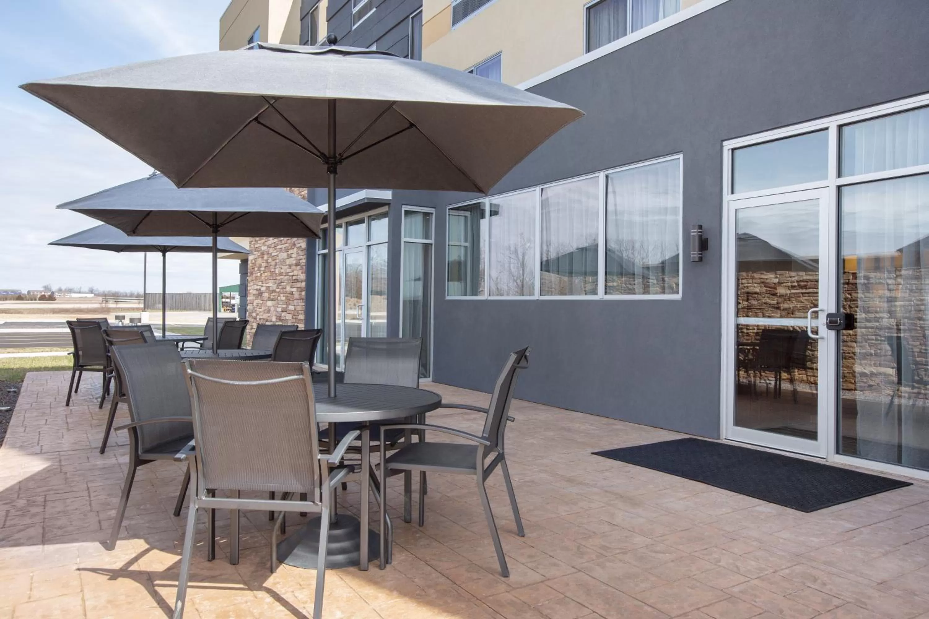 Patio in Fairfield Inn & Suites by Marriott Poplar Bluff