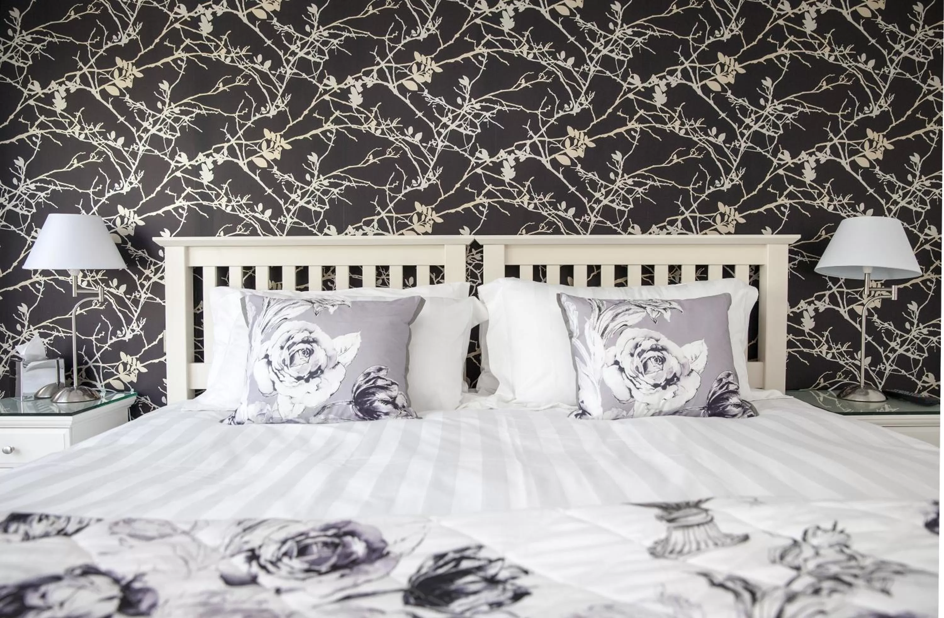 Bedroom, Bed in The Cock and Bull