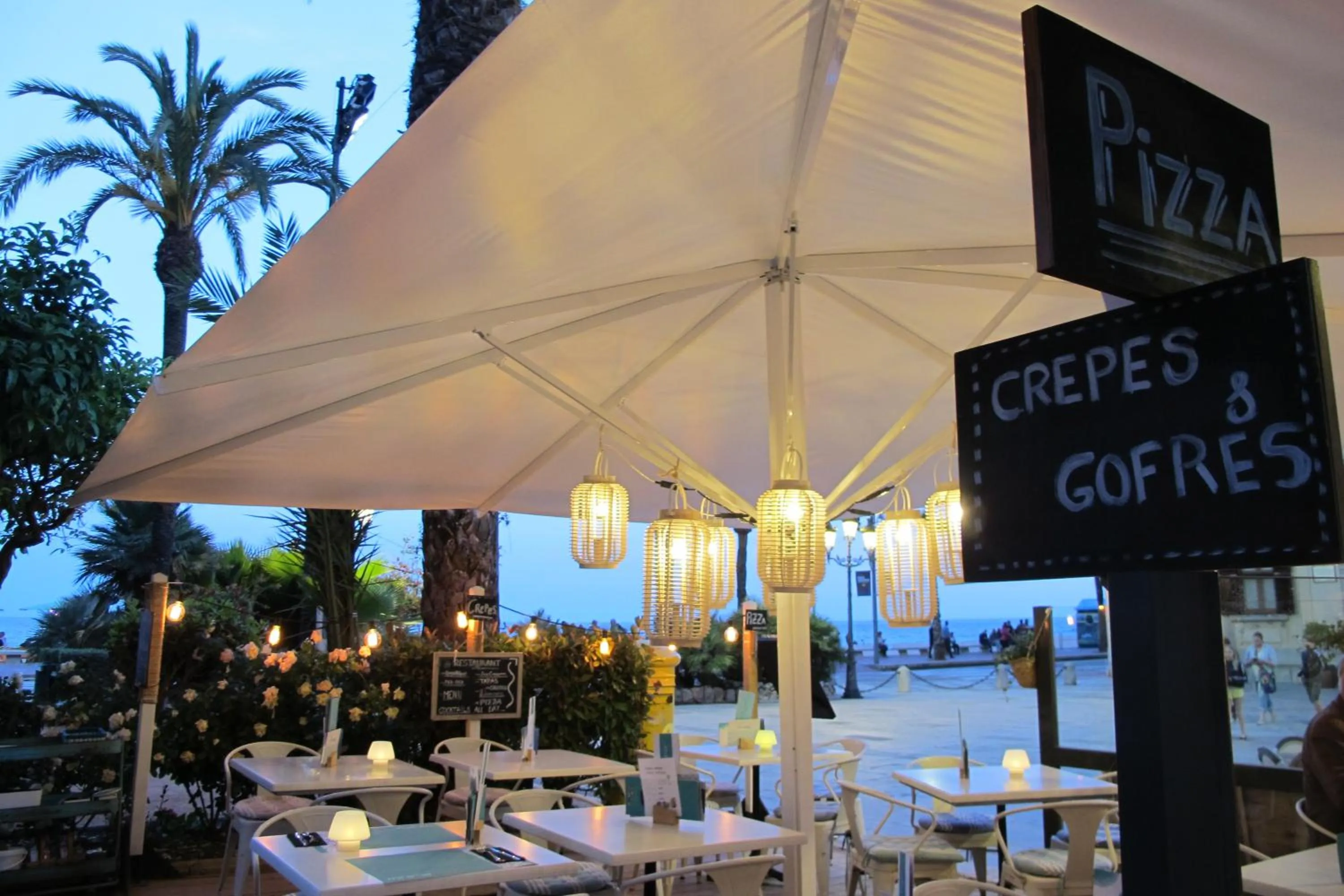 Restaurant/places to eat in Hotel Miramar