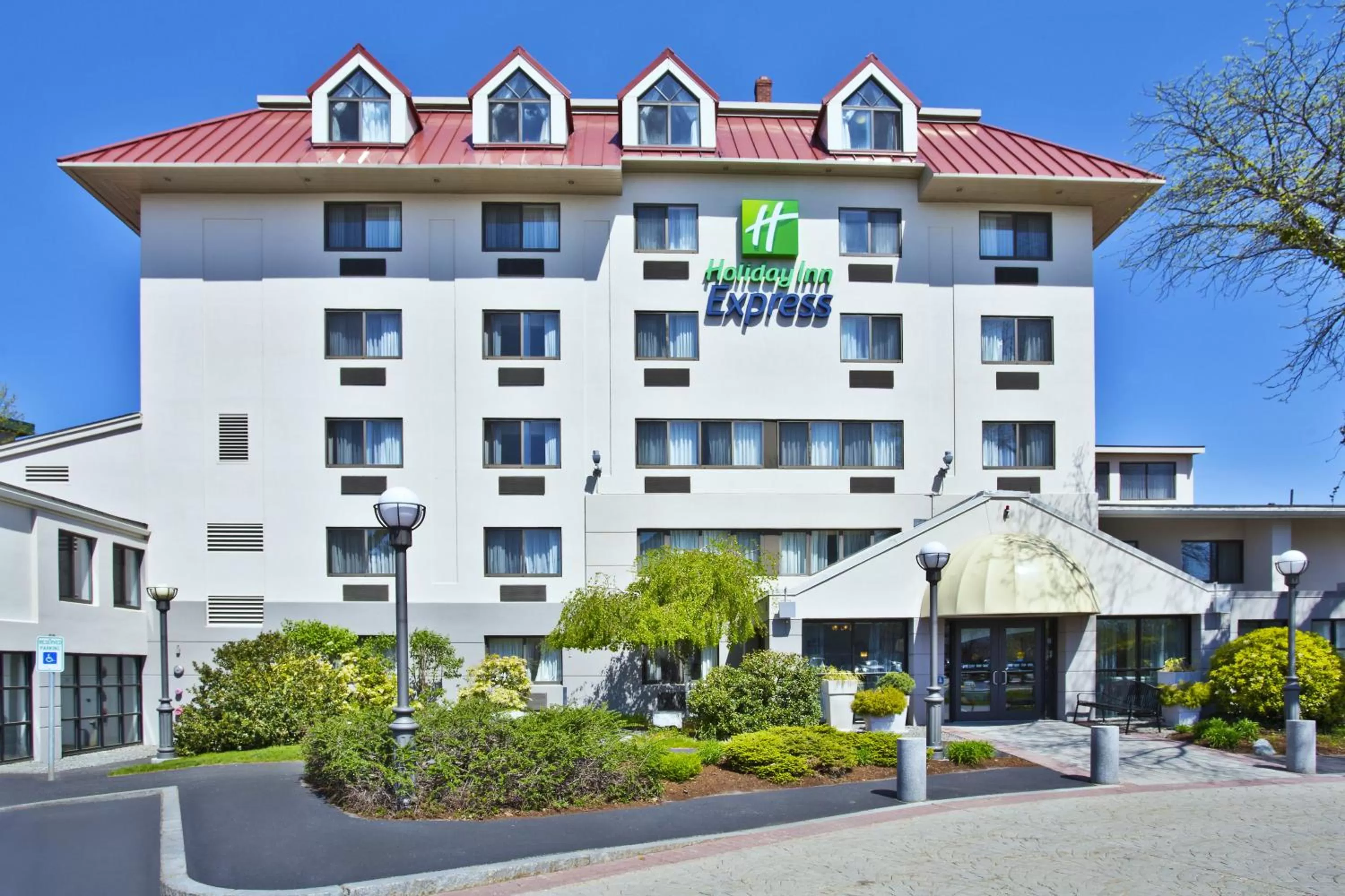 Property building in Holiday Inn Express Boston-Waltham by IHG