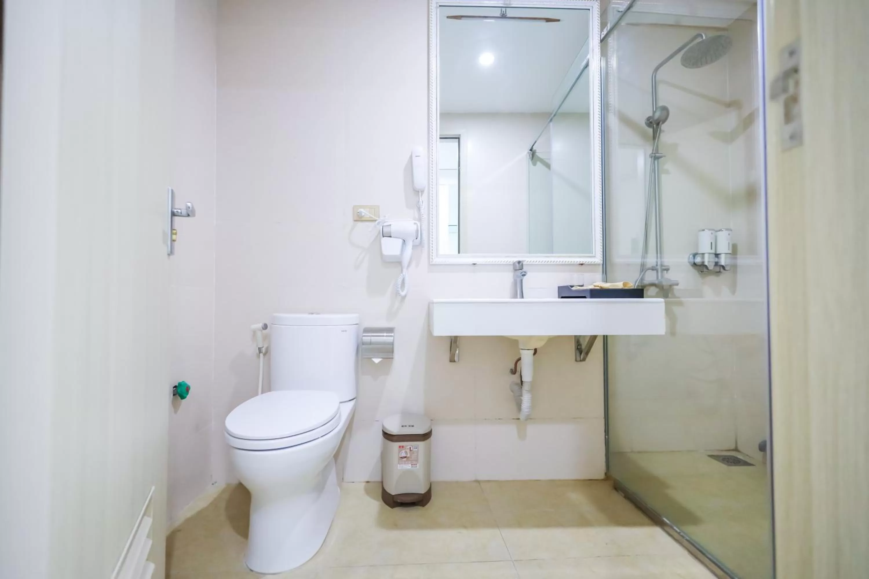 Khách Sạn Phượng Hoàng 3