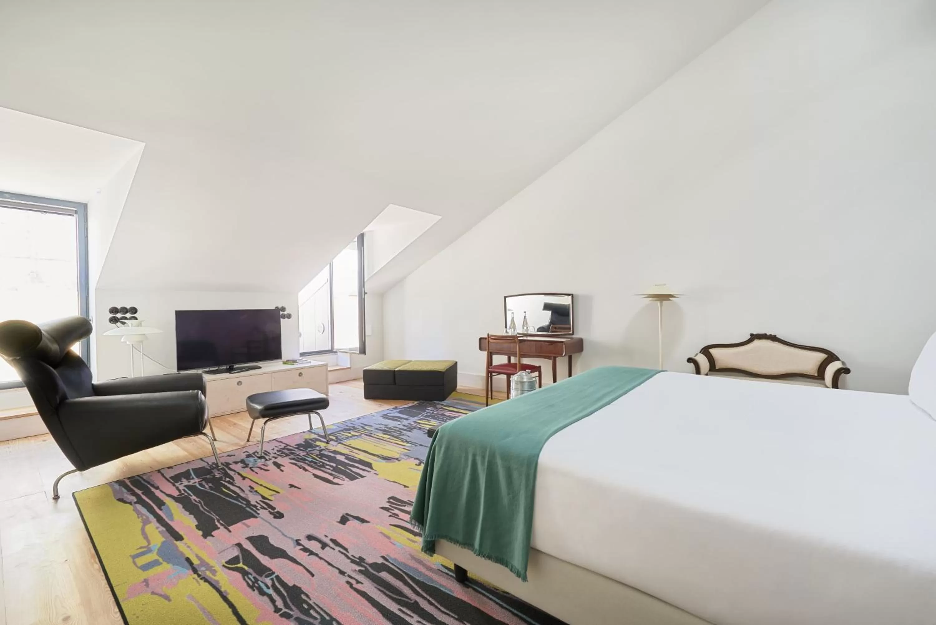 Bed in Cais Urban Lodge