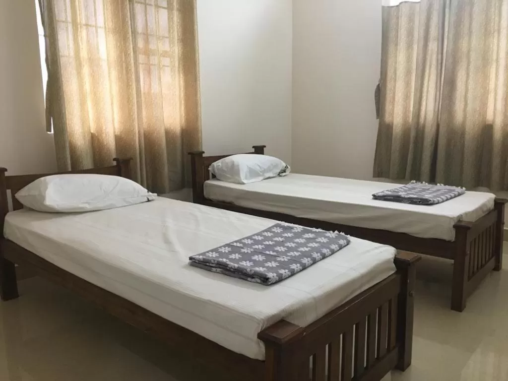Bedroom, Bed in Shantham Service Apartments, Kinathukadavu, Coimbatore