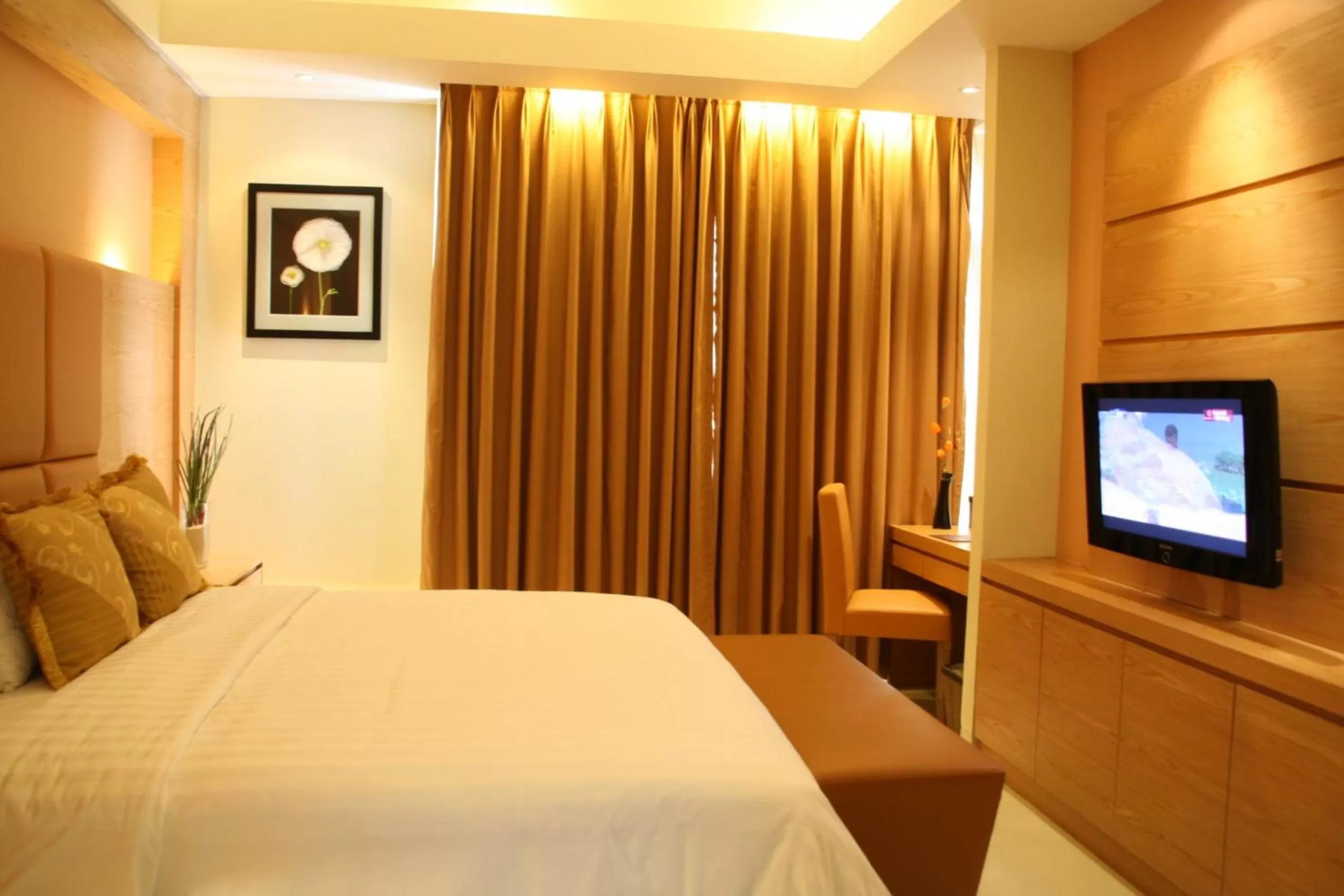 Bedroom in Grand Pasundan Convention Hotel