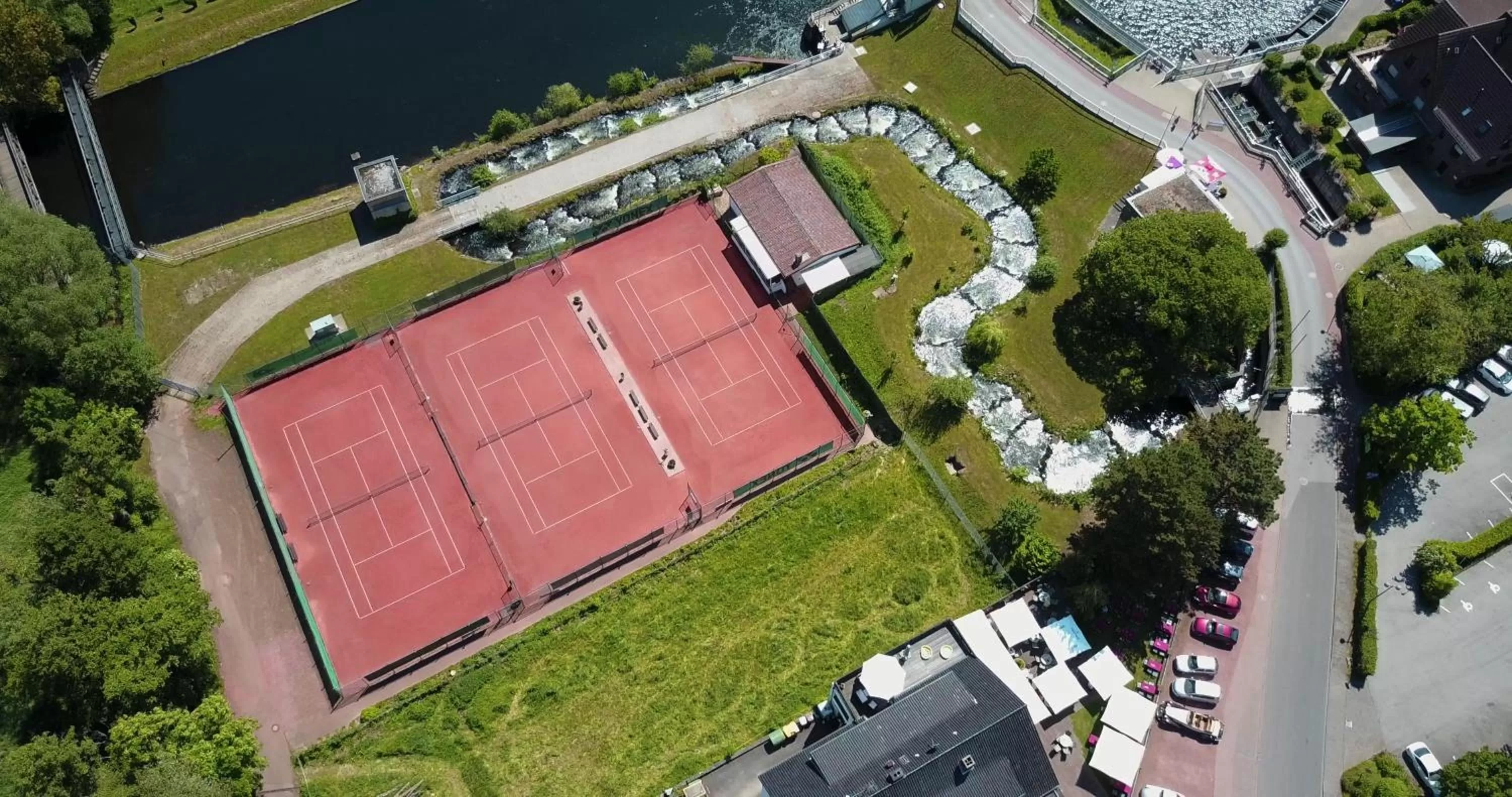 Tennis court in Hotel am See