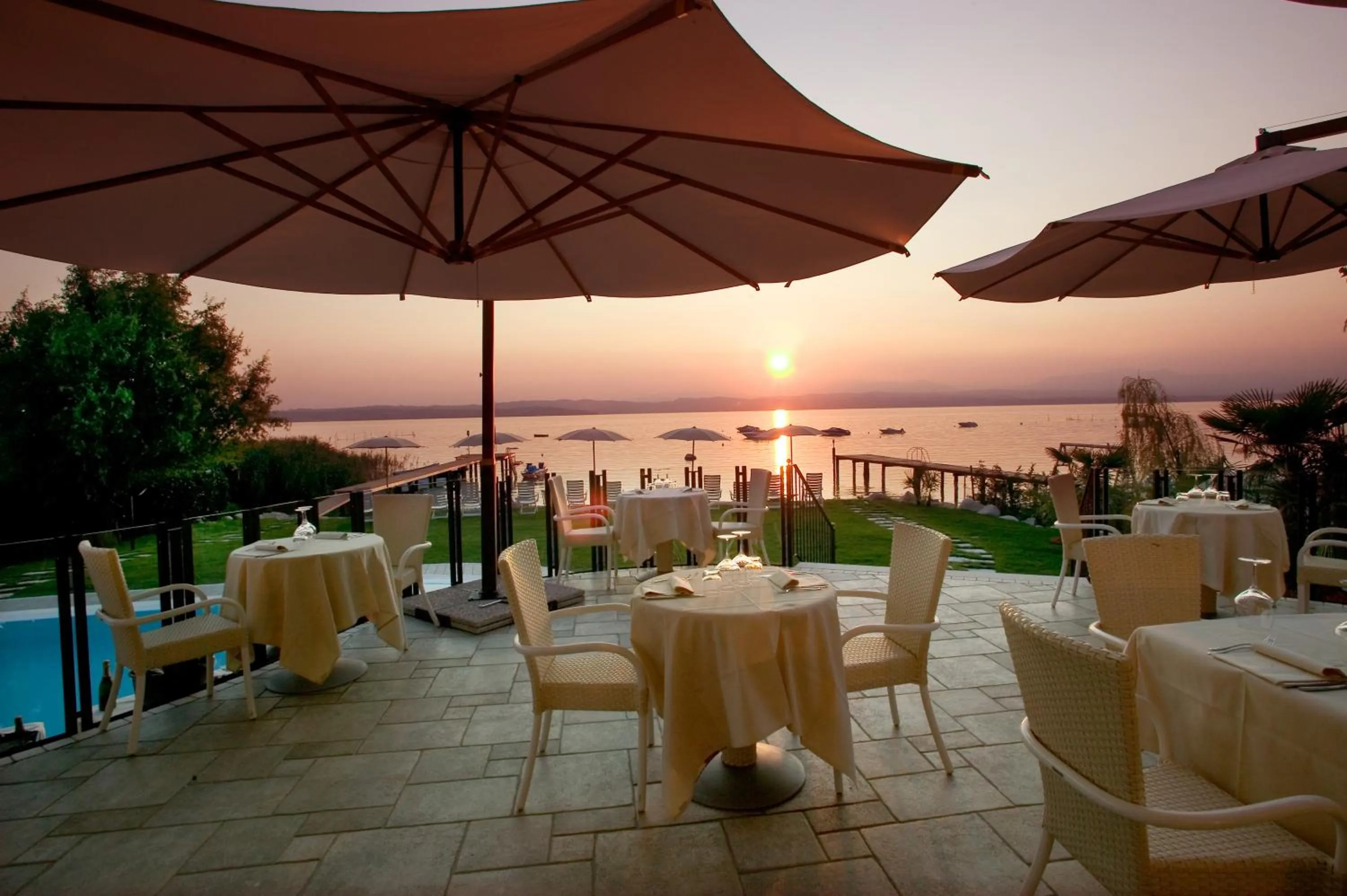 Property building in Hotel La Rondine