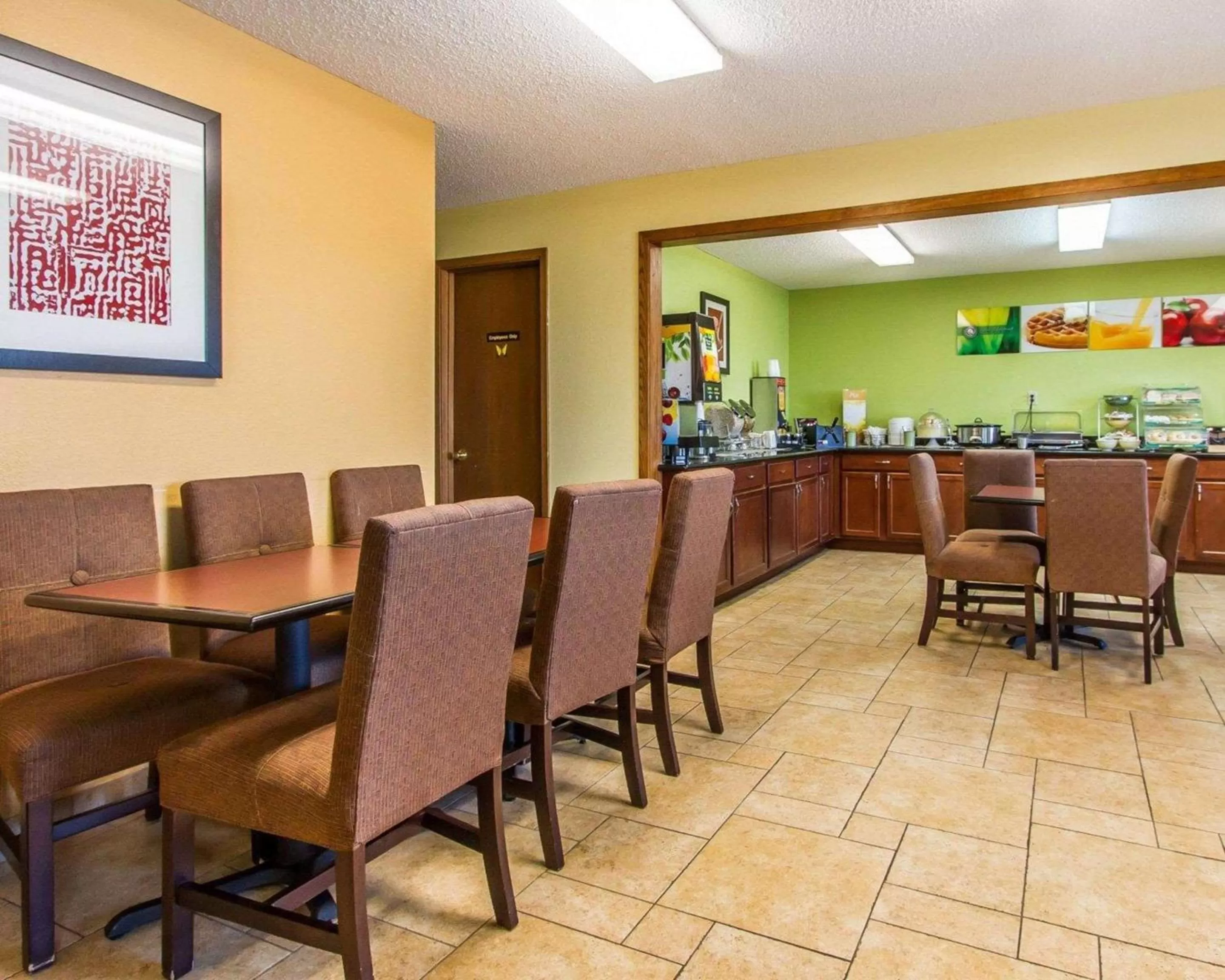 Restaurant/places to eat in Quality Inn & Suites Ottumwa North