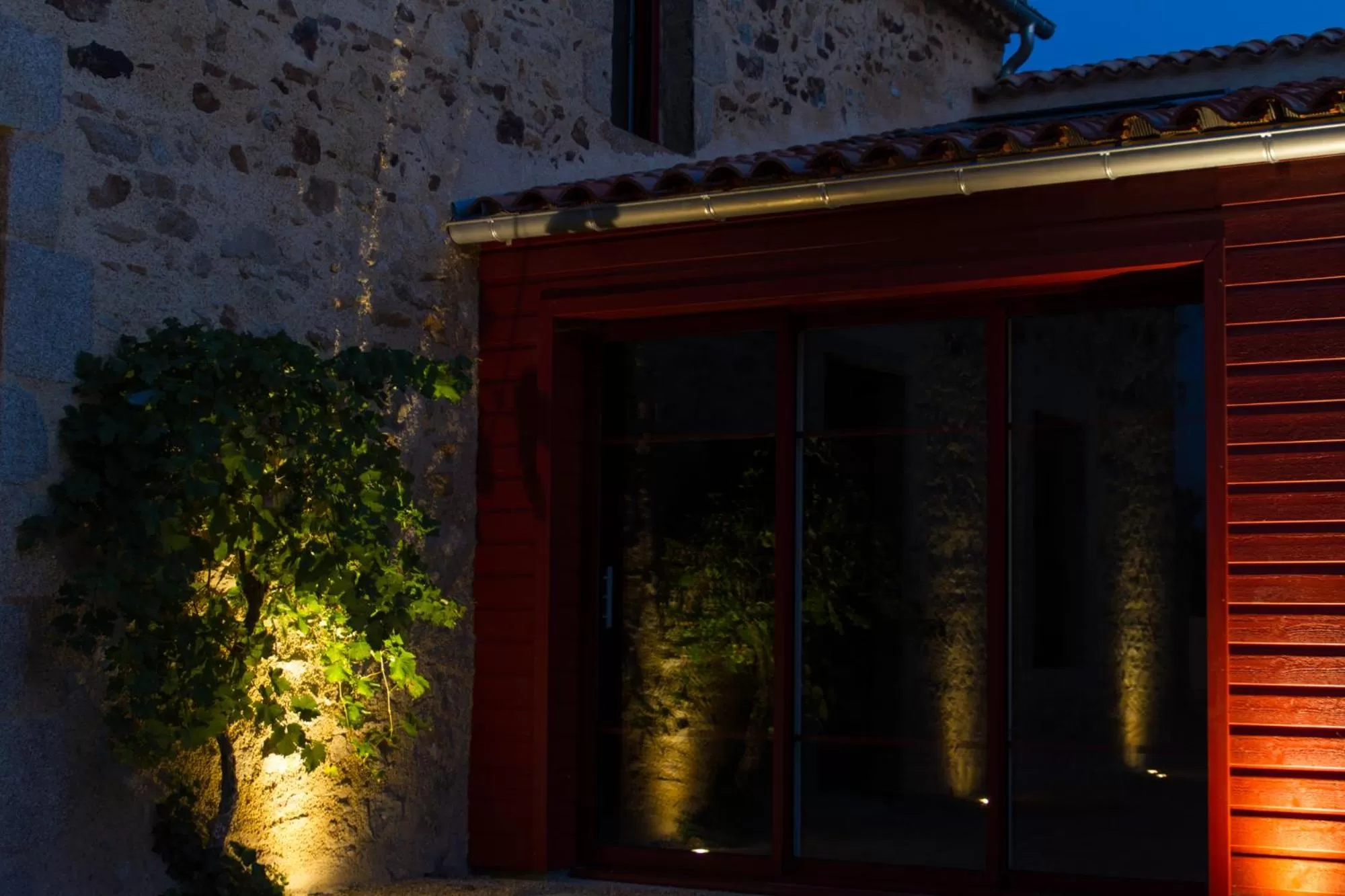 Facade/entrance in Le Puy Carmin - Chambre d'hôtes avec jacuzzi