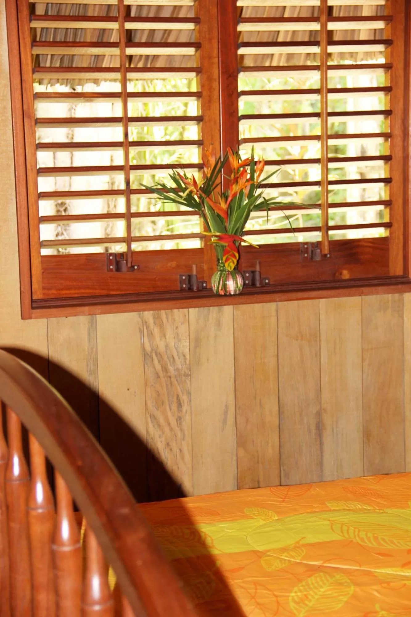 Photo of the whole room in Sun Creek Lodge