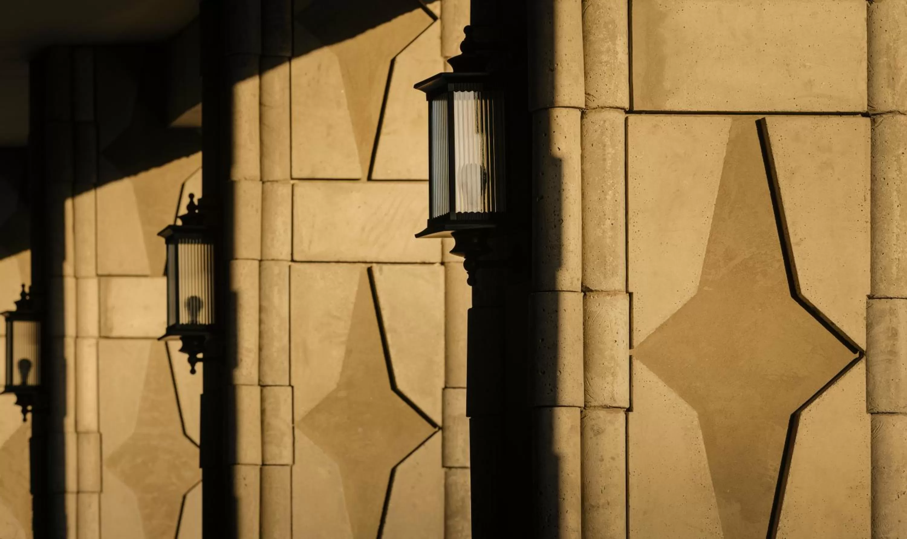 Facade/entrance in Brim Hotel