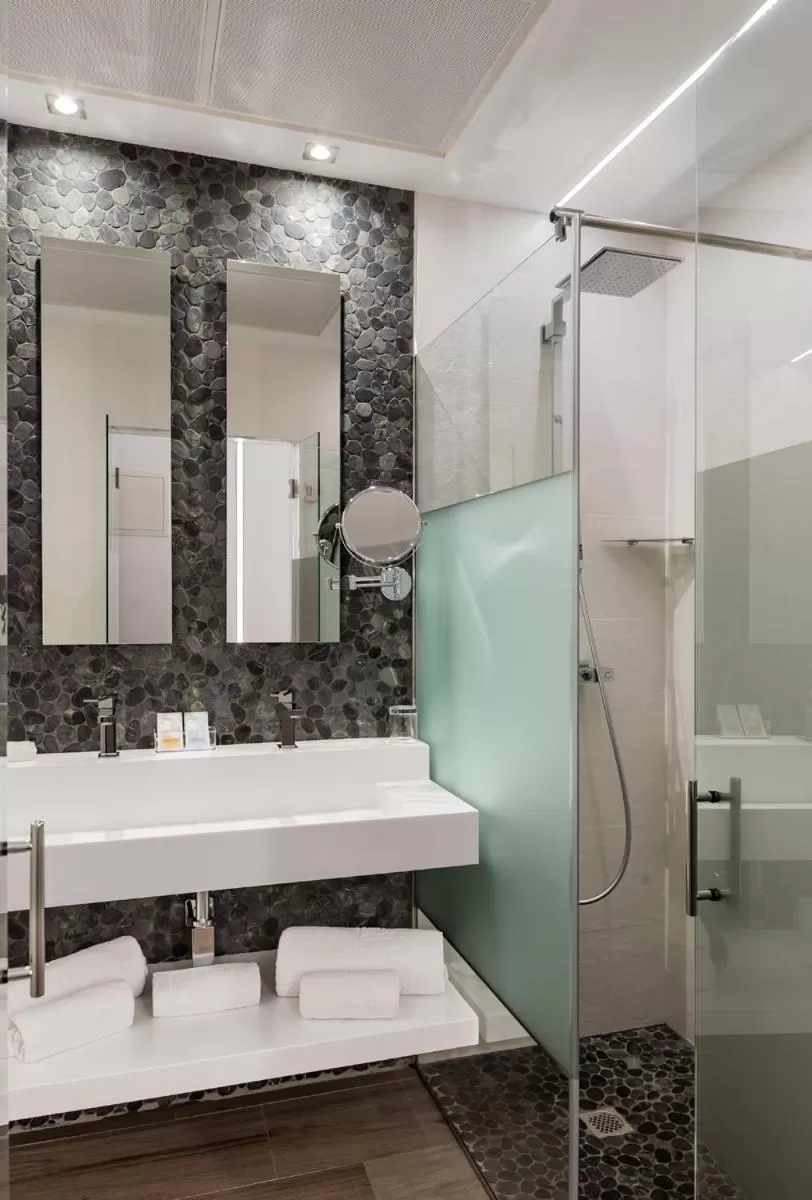 Bathroom in Francisco I Boutique