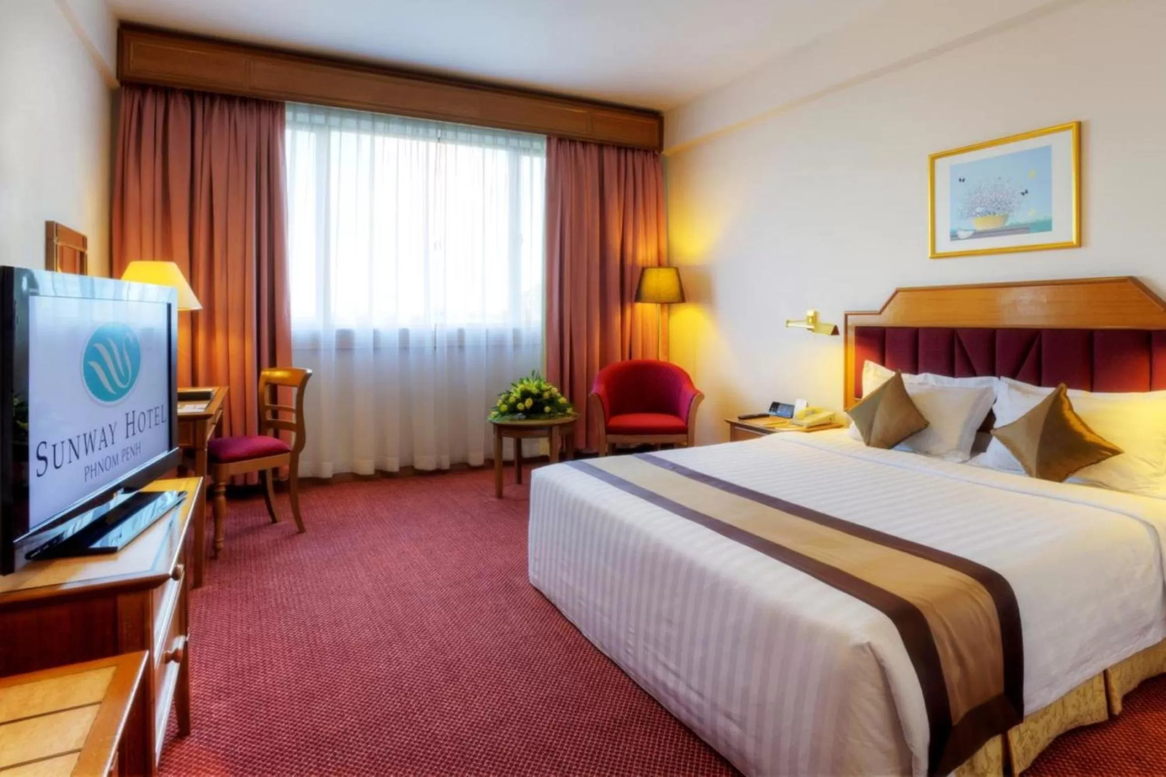 Bed in Sunway Hotel Phnom Penh