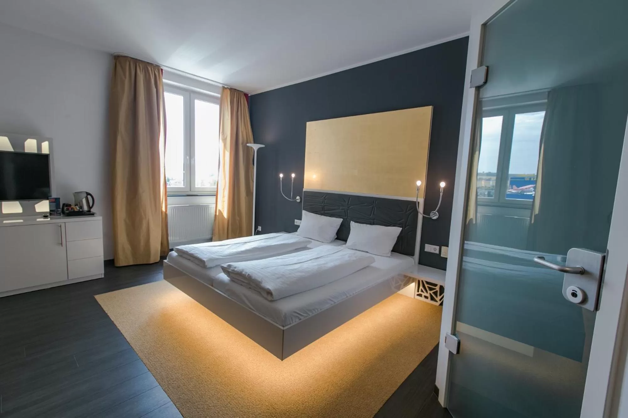 Bed in Hotel Sinsheim