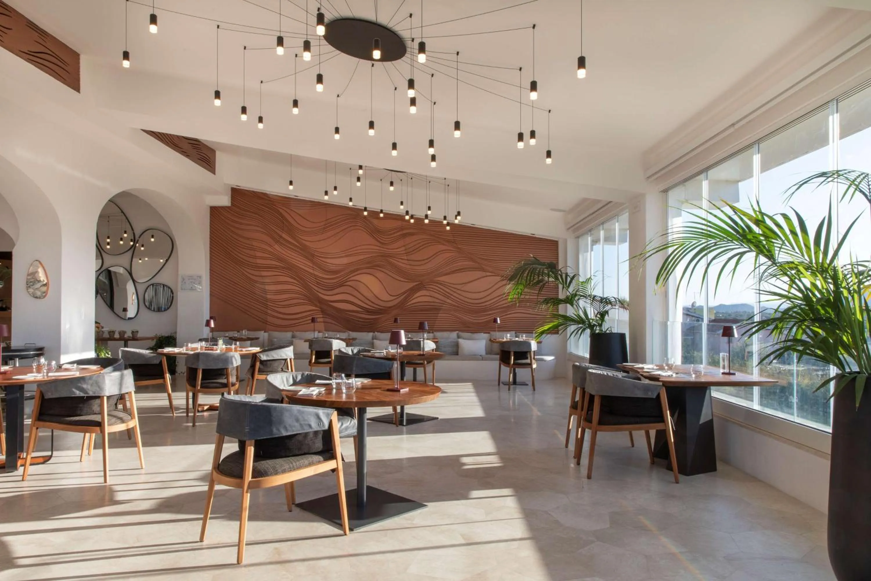 Restaurant/places to eat in Sulià House Porto Rotondo, Curio Collection by Hilton