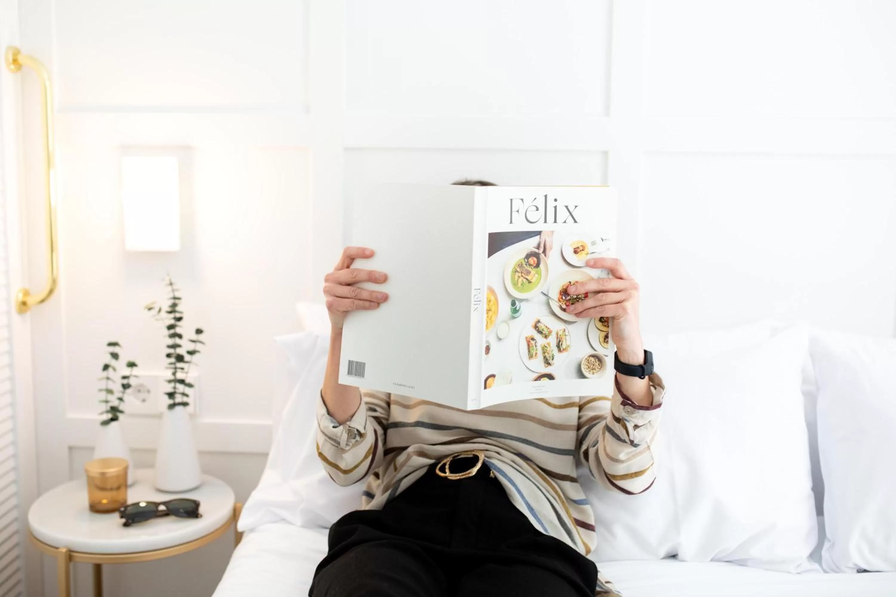 Bed in Room Mate Cosmo - City Centre, Valencia