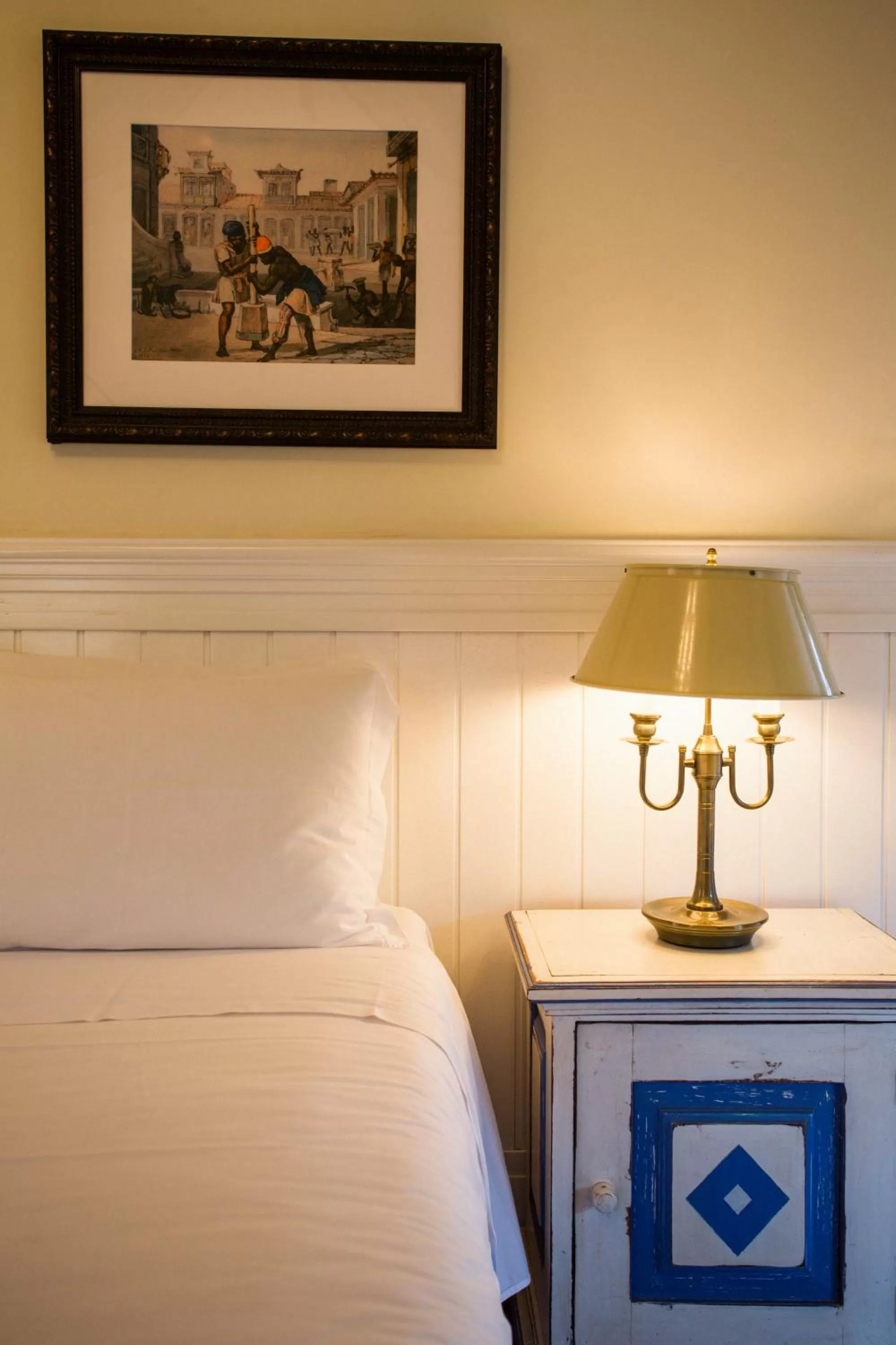 Decorative detail, Bed in Pousada Corsario Paraty