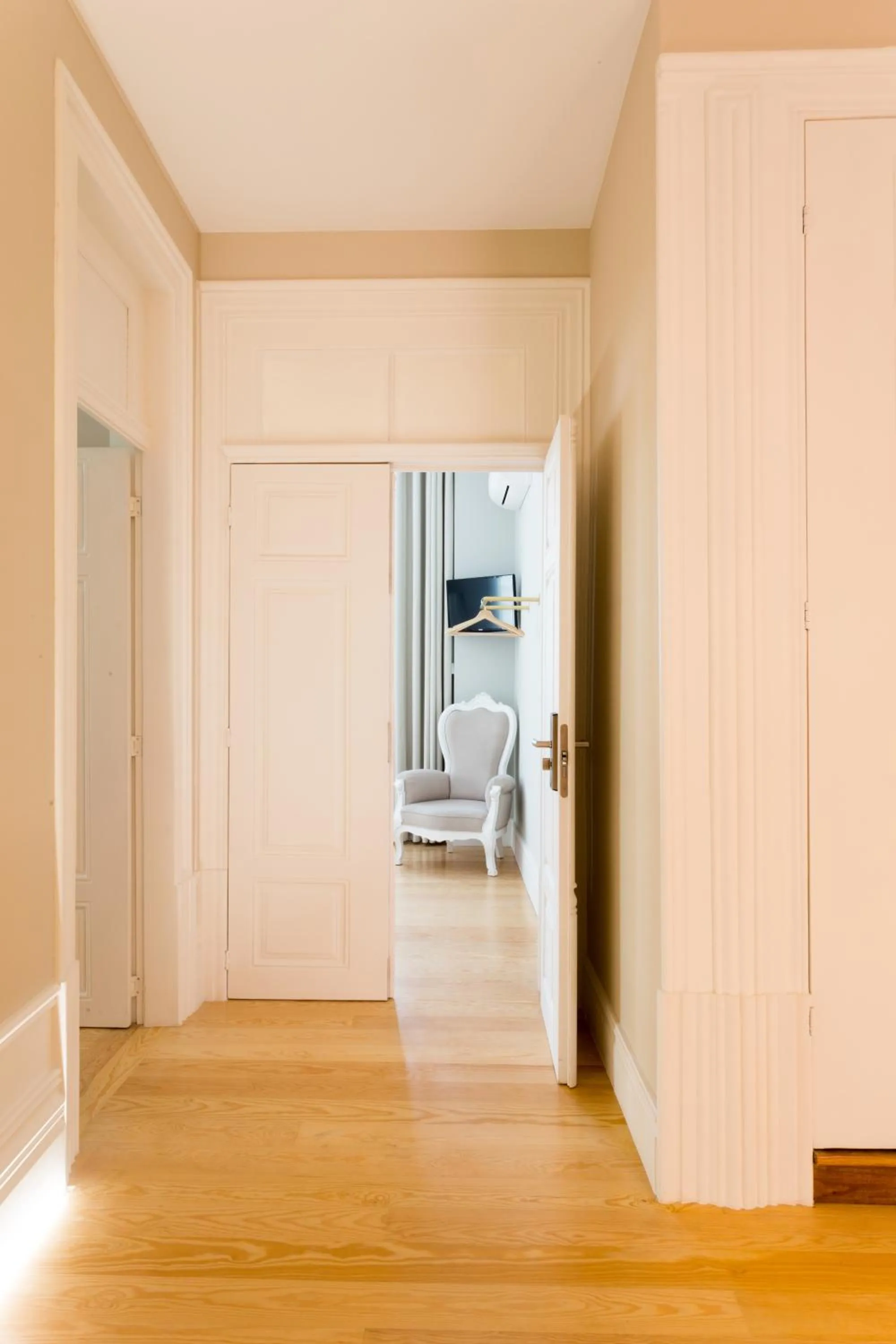 Decorative detail, Bed in Original Douro Hotel