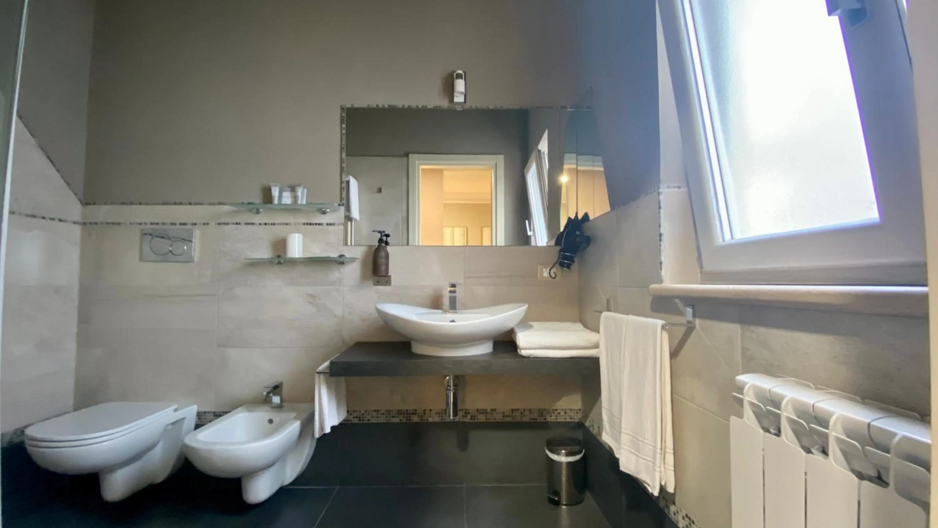 Bathroom in Halex room&food