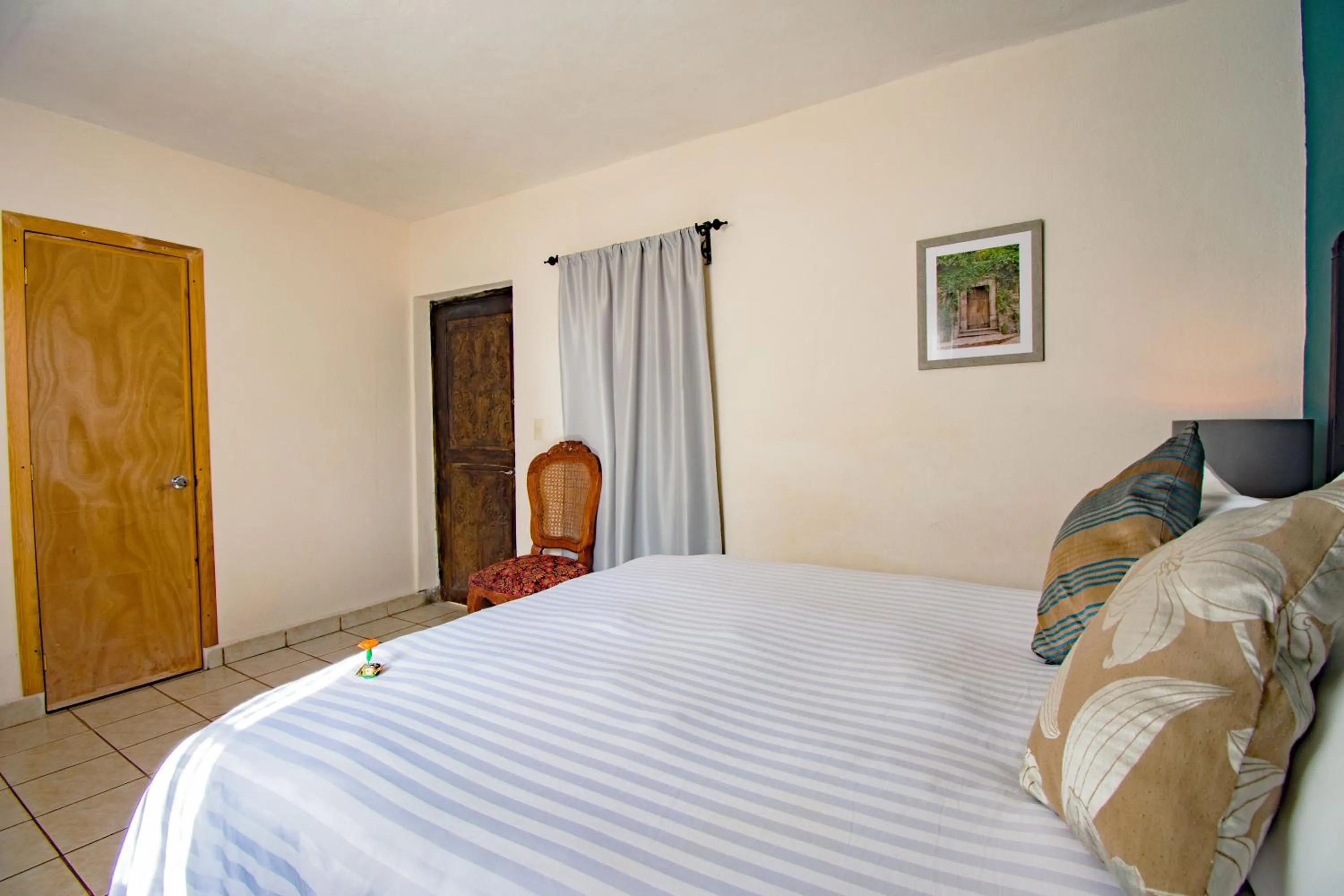 Photo of the whole room in Hotel Casa Santamaría