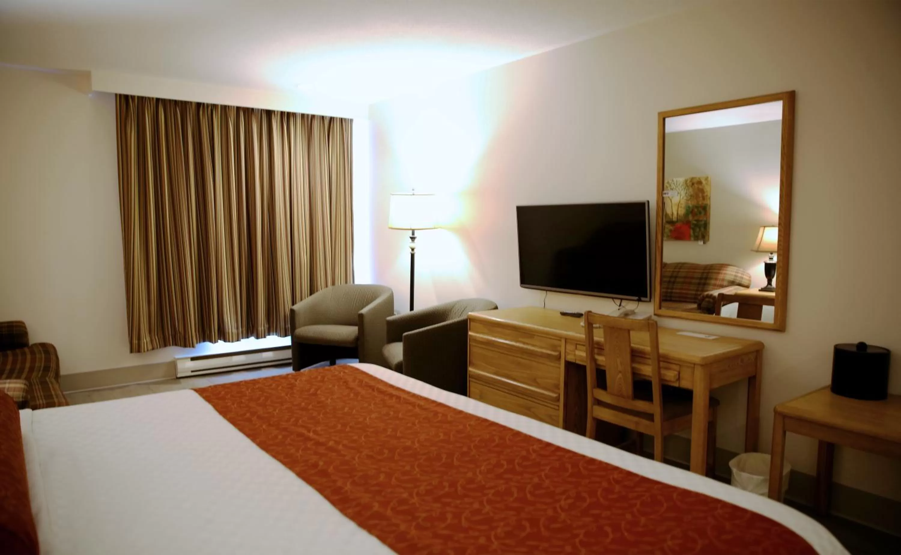 Bed in Auberge du Grand Lac