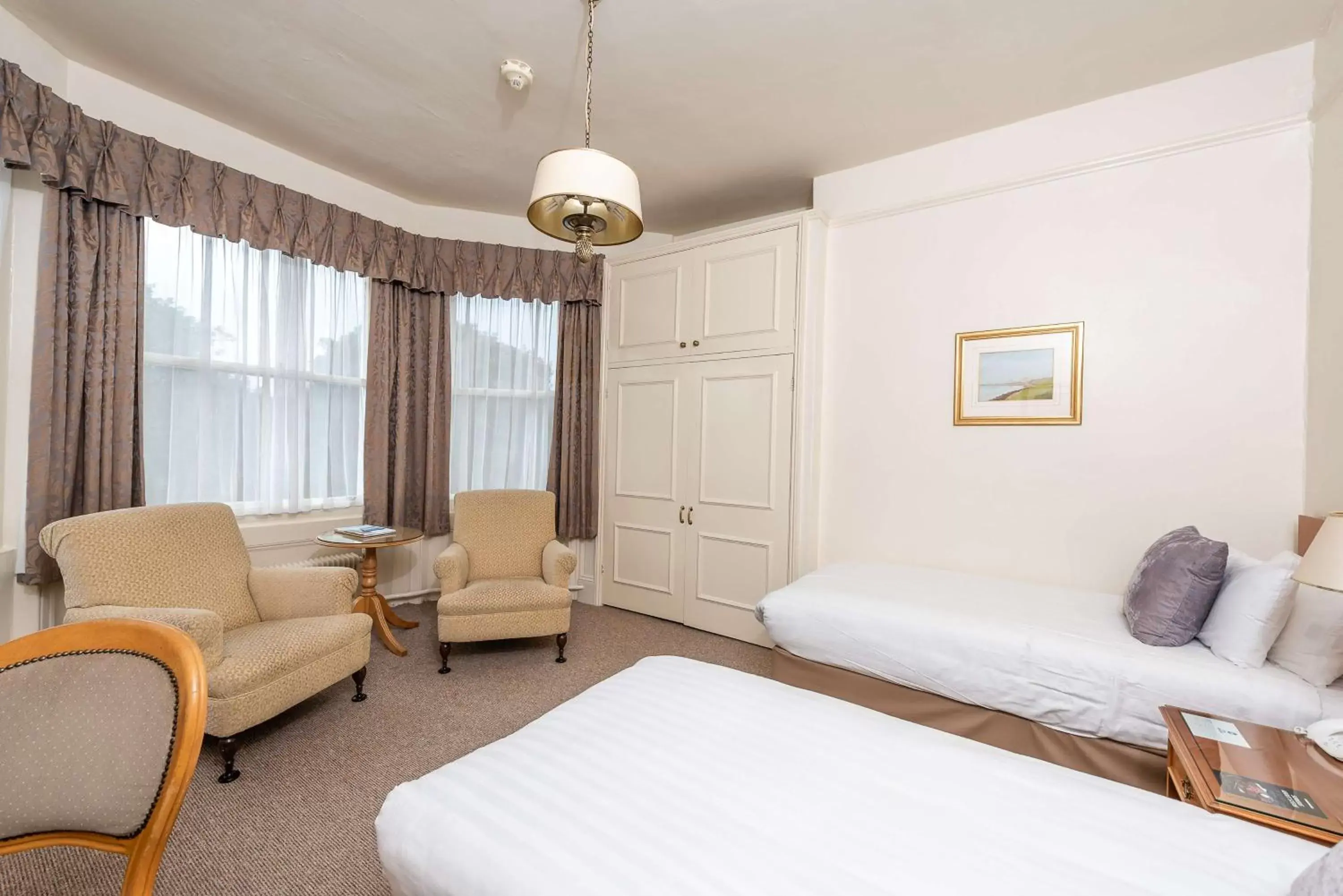 Executive Twin Room with View in voco The Clifton Folkestone by IHG Executive Twin Room with View in voco The Clifton Folkestone by IHG