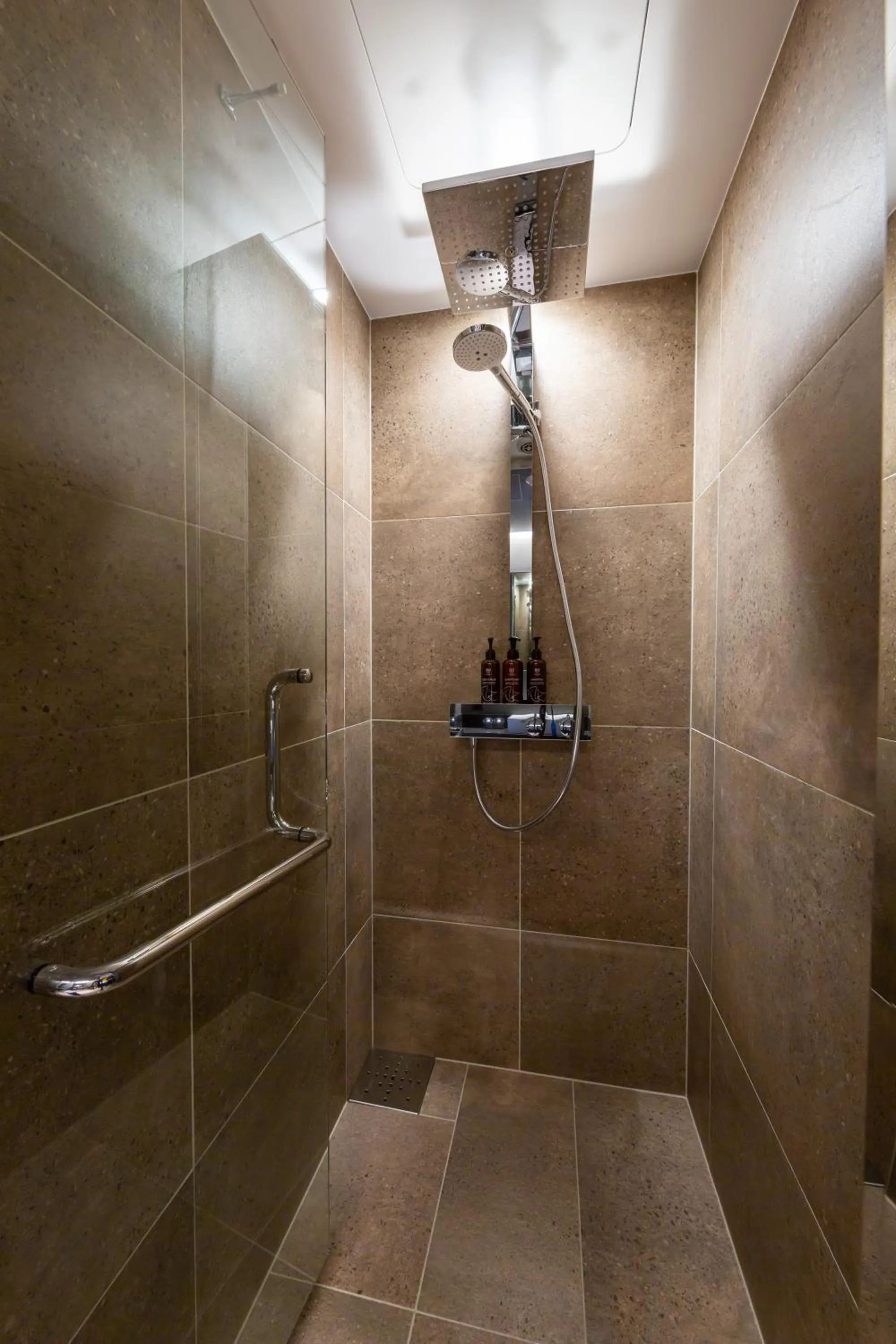 The Royal Park Canvas - Ginza 8