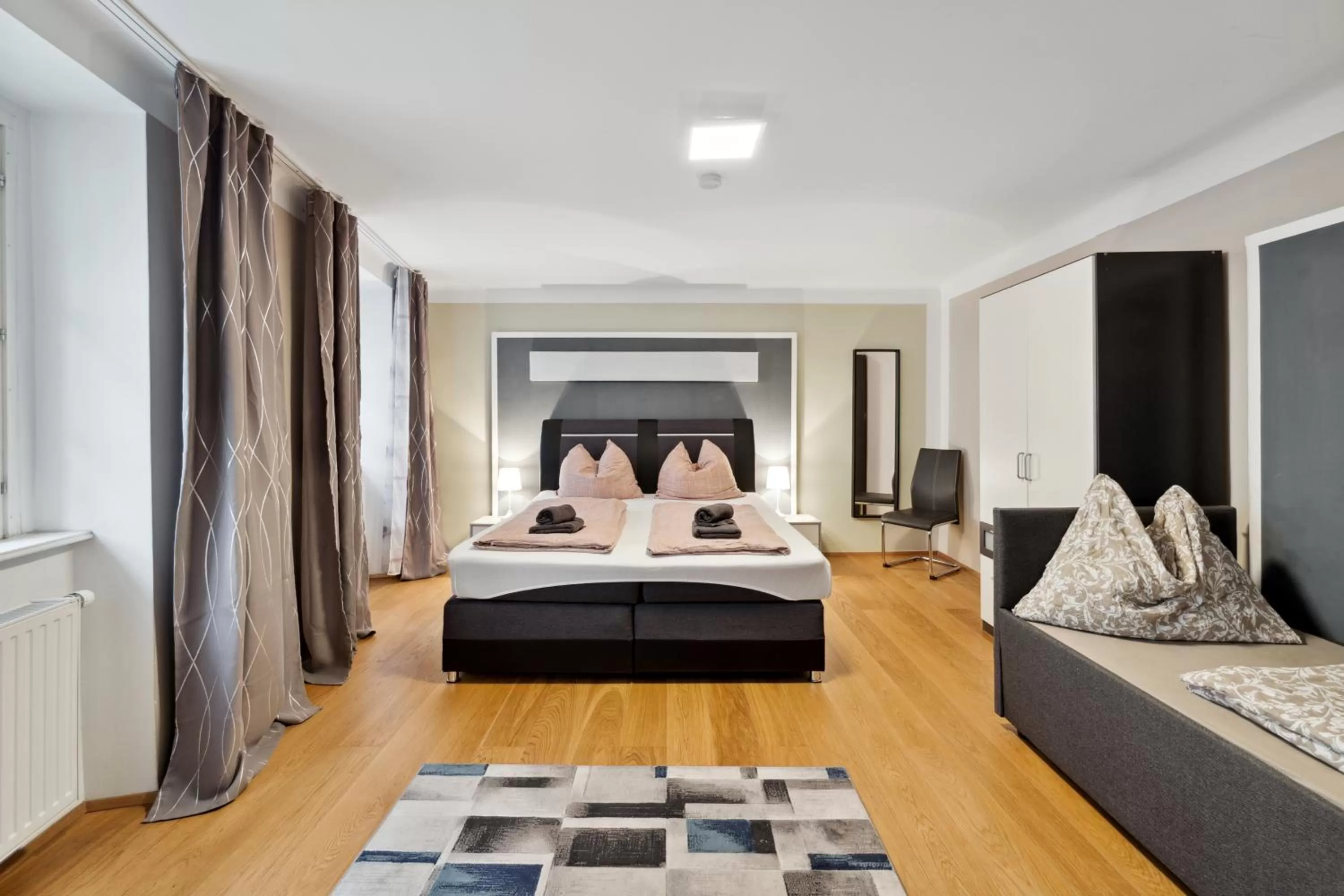 Bed in Florian's apartments in Mariahilf Vienna