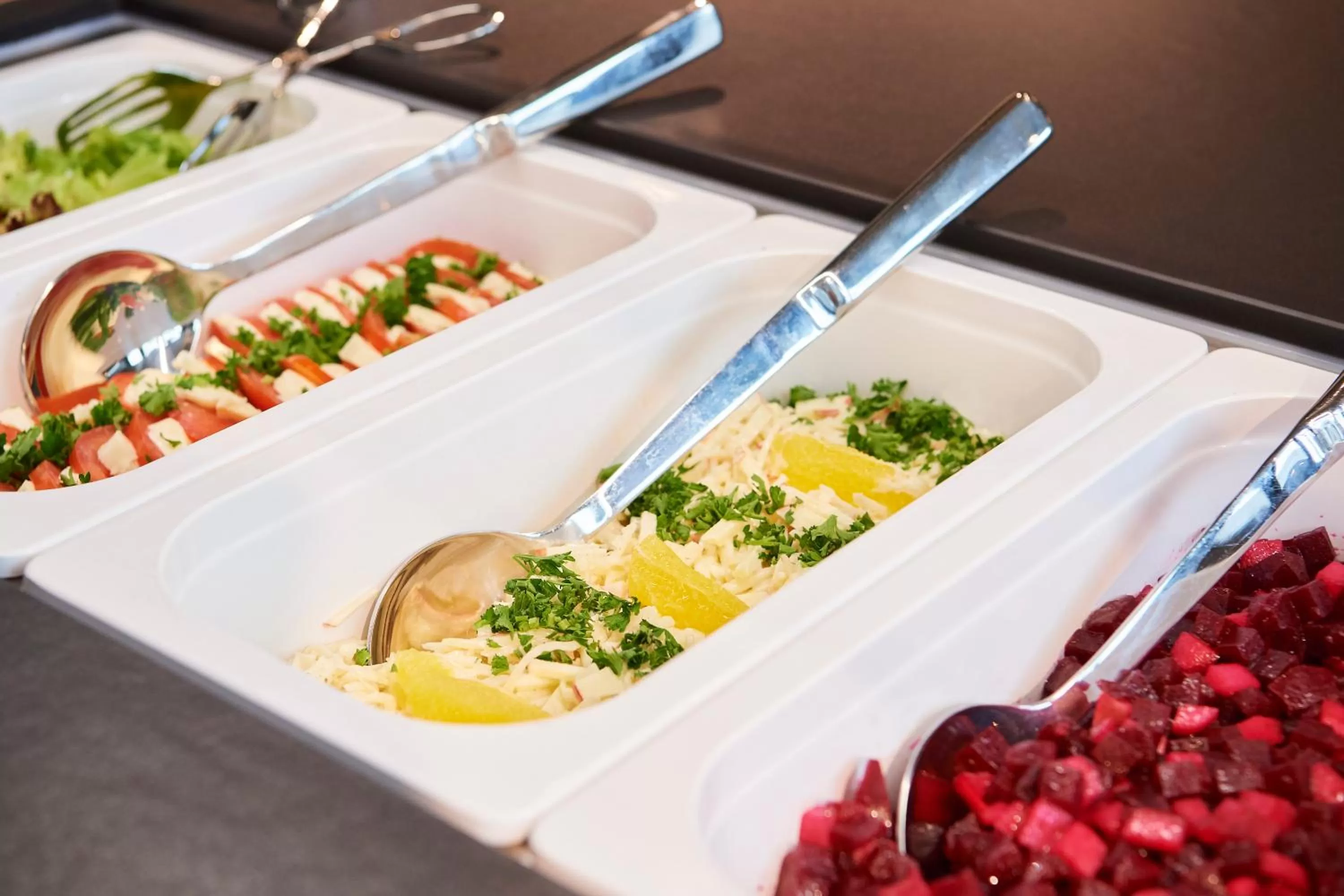 Restaurant/places to eat in Lumen Apartments