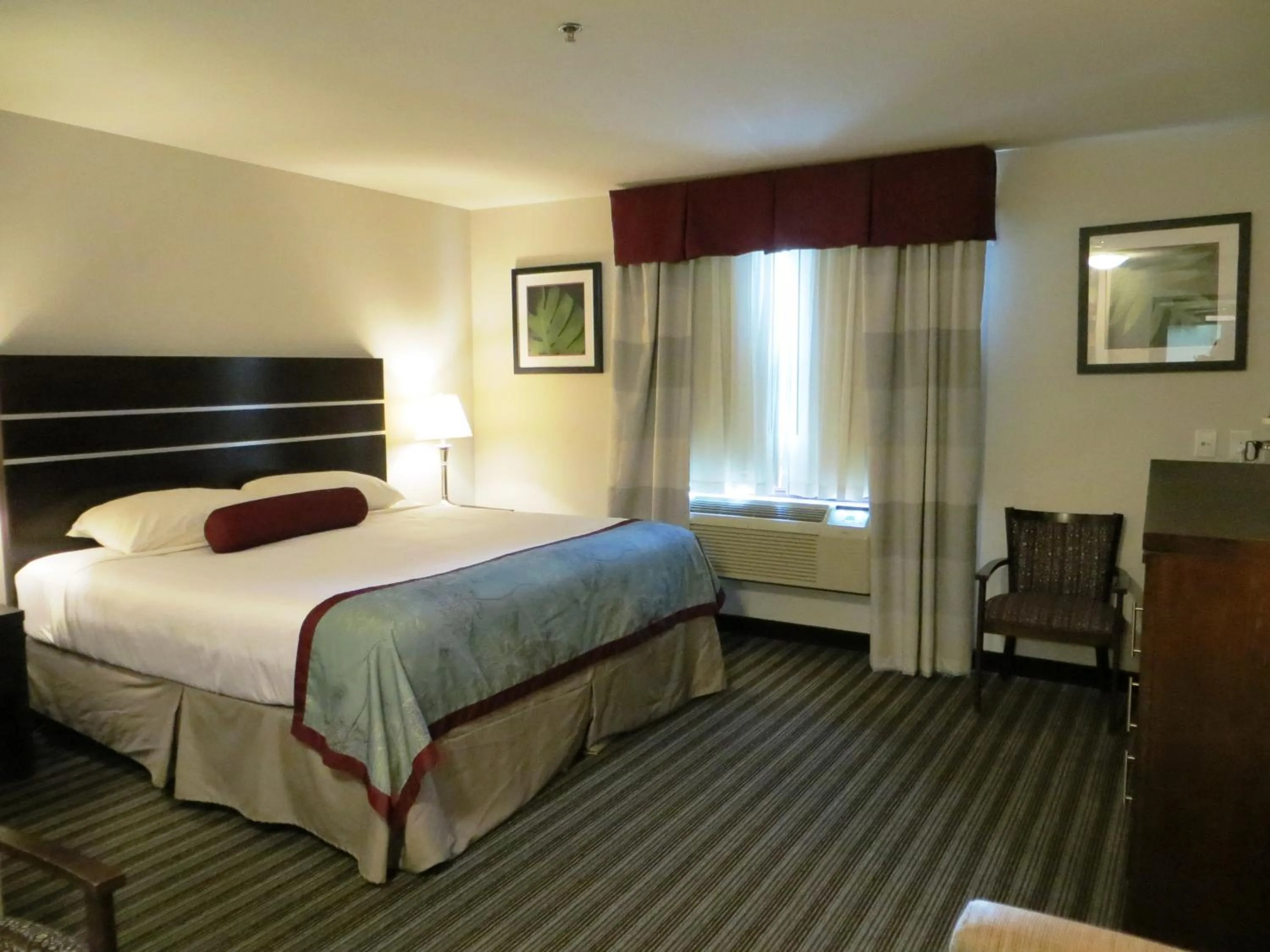 Bed in Super 8 by Wyndham Saskatoon Near Downtown
