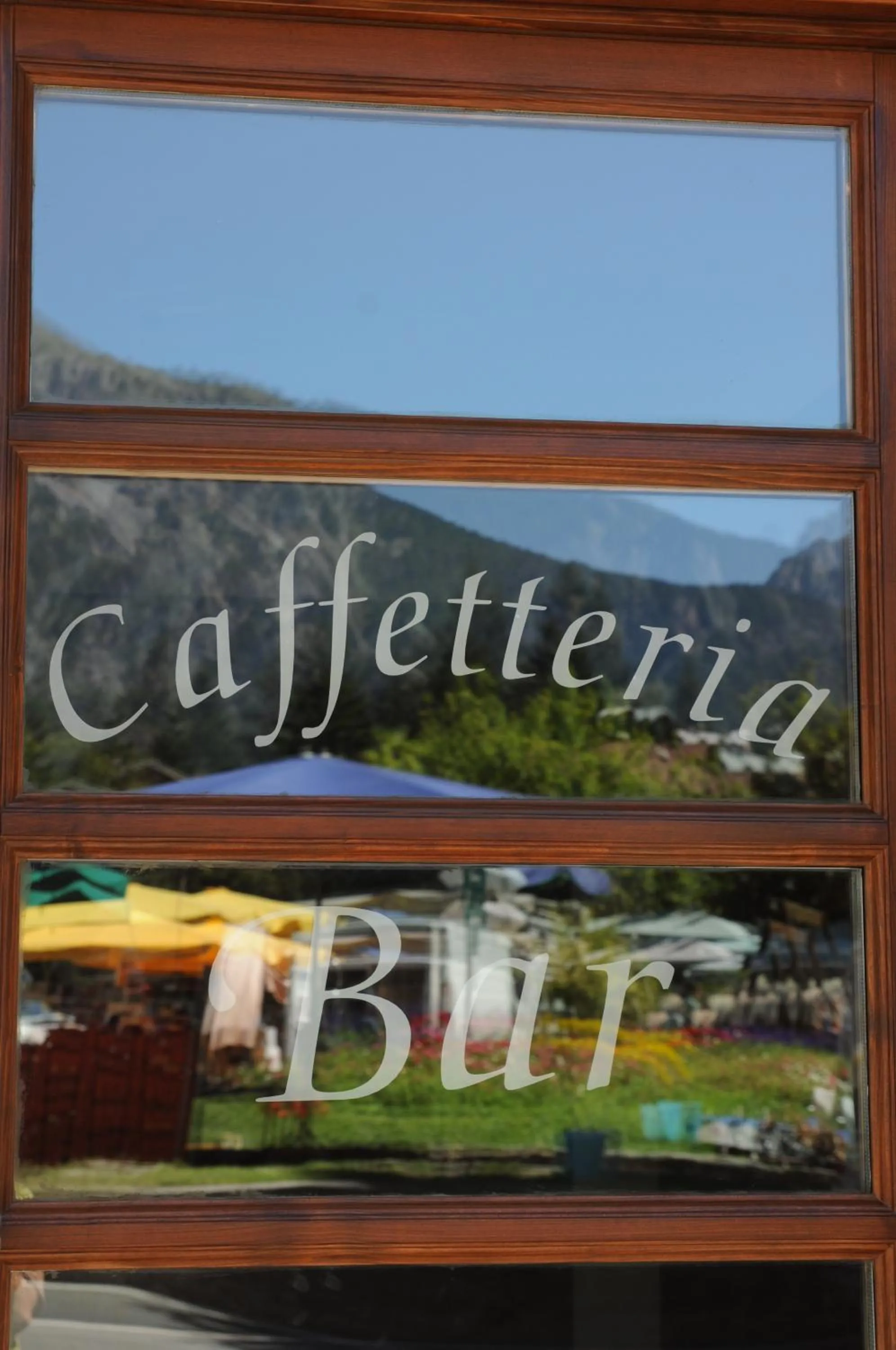 Lounge or bar in Hotel Sommeiller