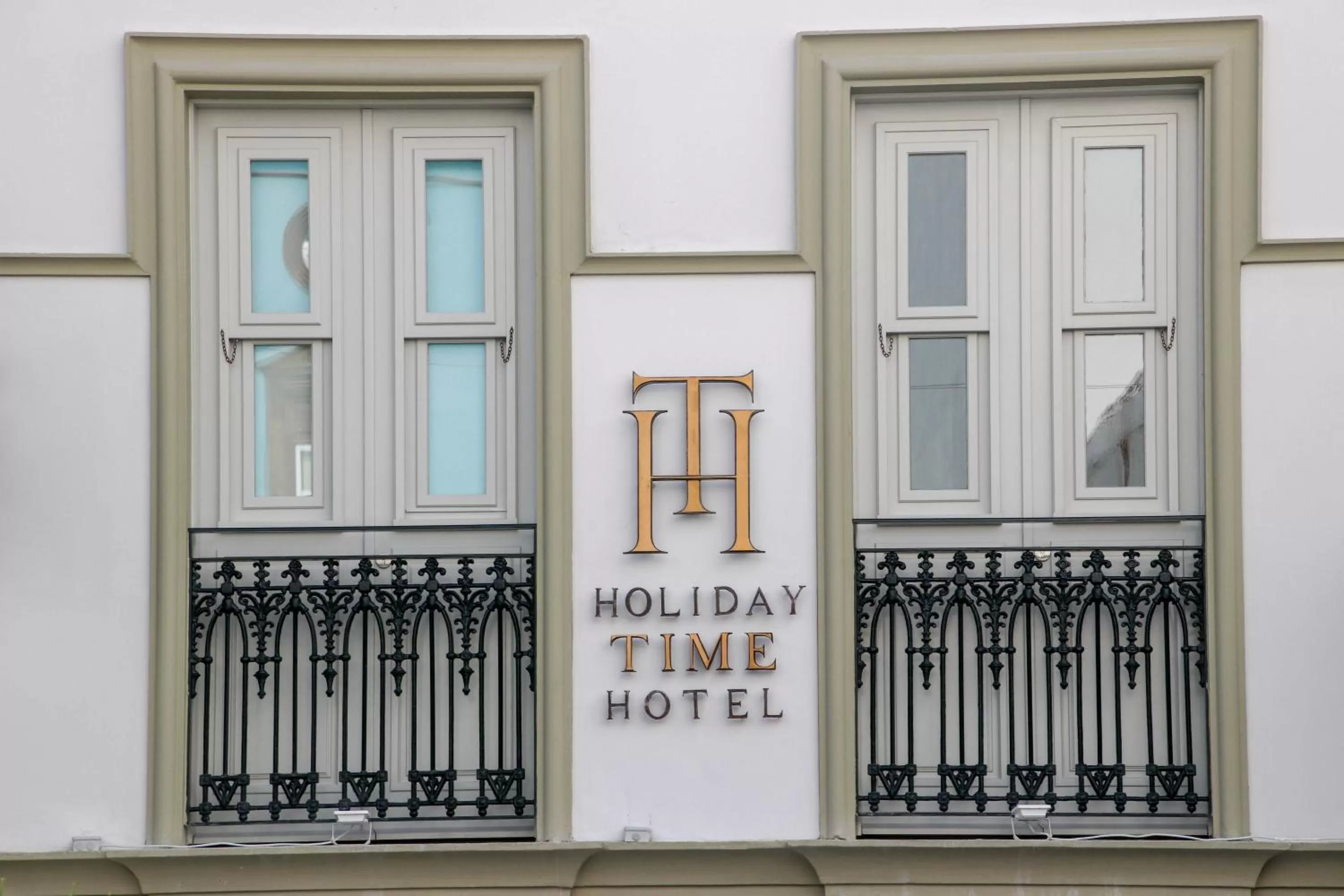 Property building in Hotel Emblemático Holiday Time