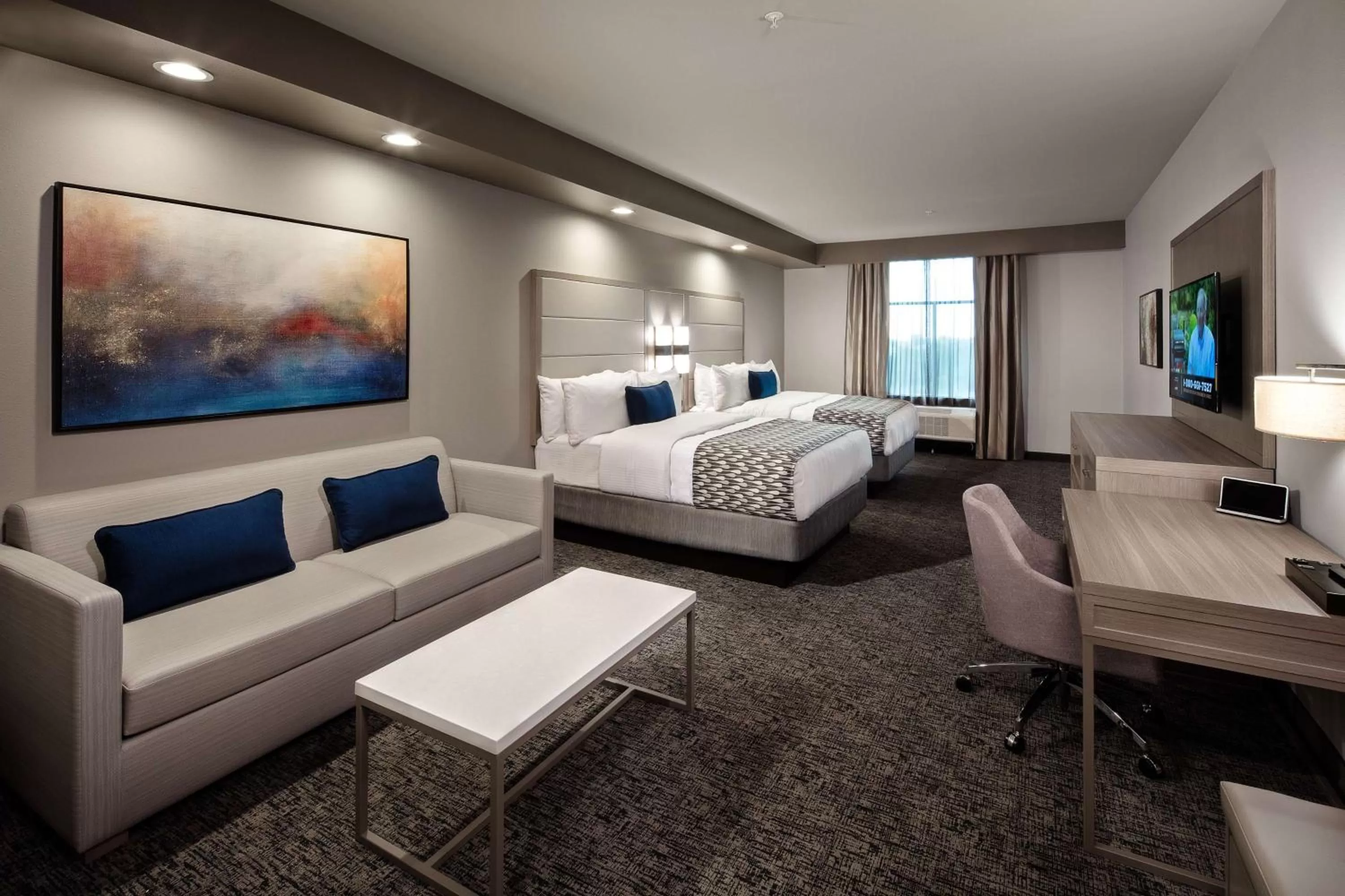 Photo of the whole room, Room Photo in Best Western Premier Energy Corridor