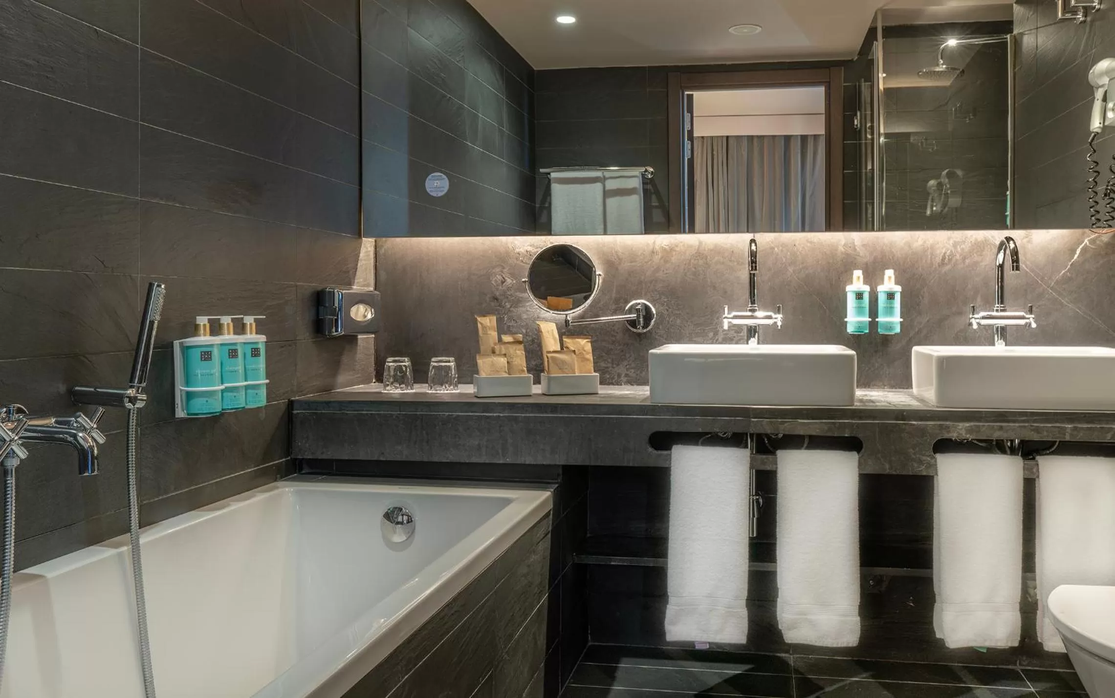 Bathroom in Novotel Barcelona City