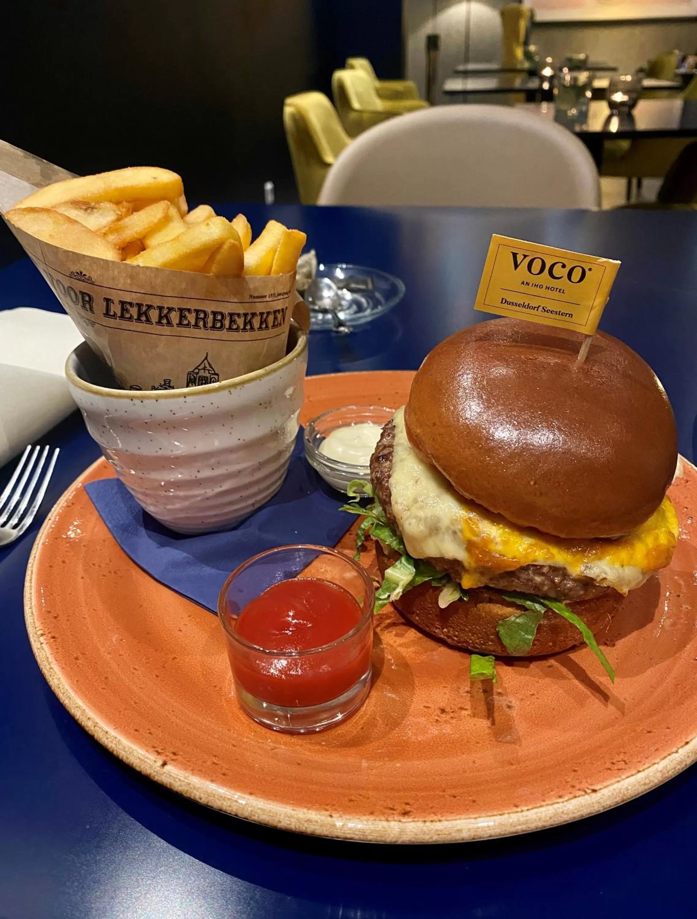 Restaurant/places to eat in voco Dusseldorf Seestern by IHG