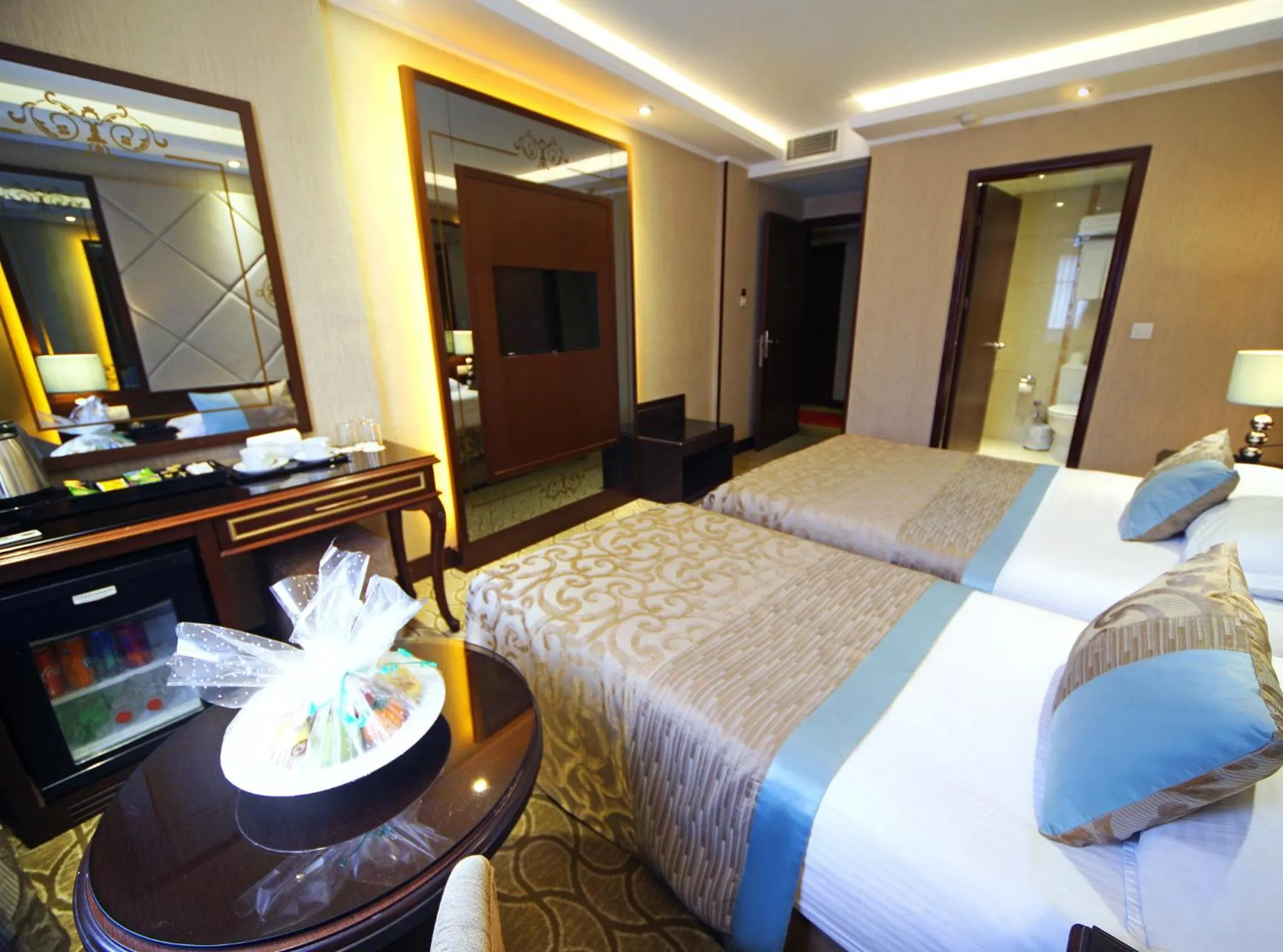 Photo of the whole room in Black Bird Hotel