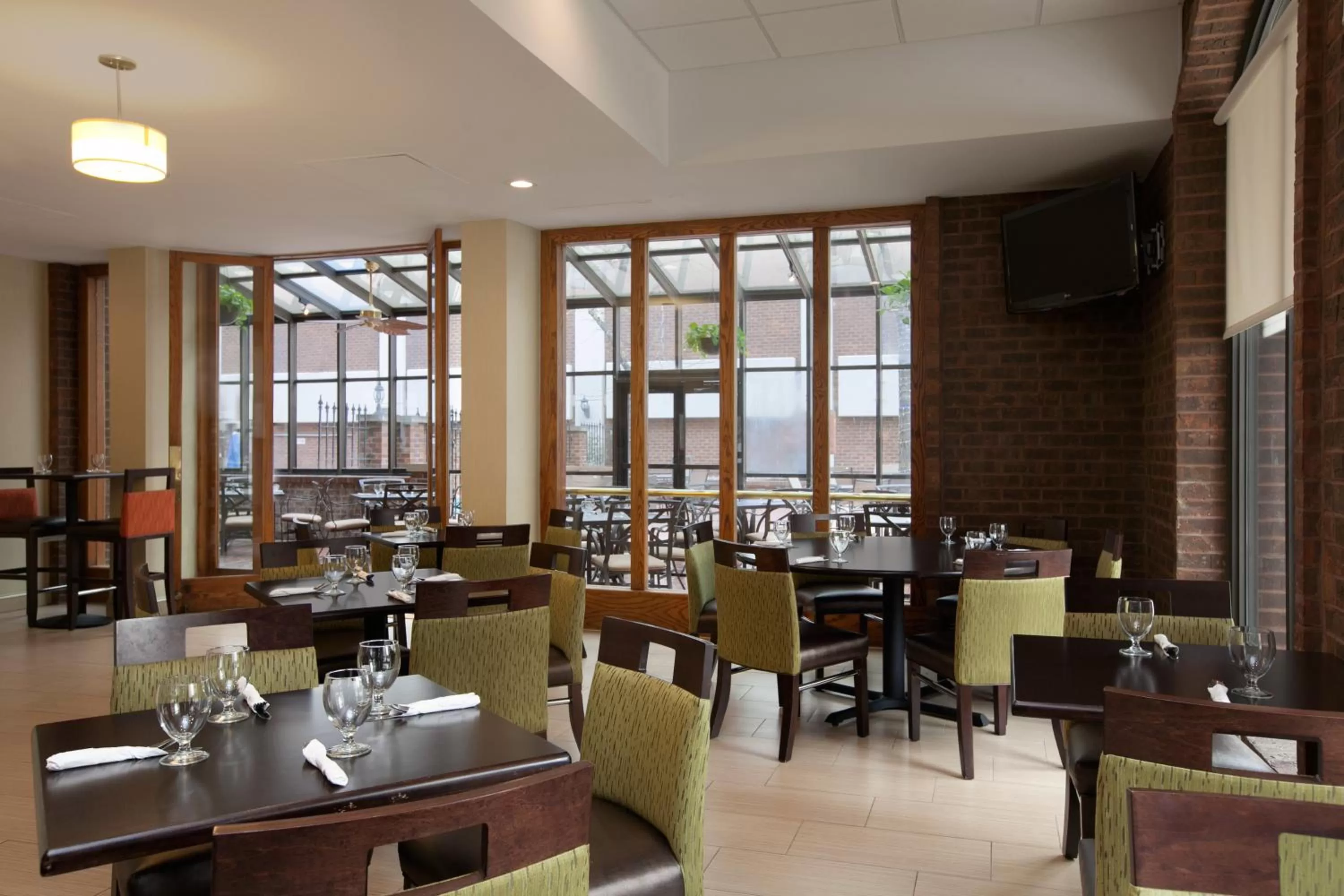 Restaurant/places to eat in Days Inn by Wyndham Baltimore Inner Harbor