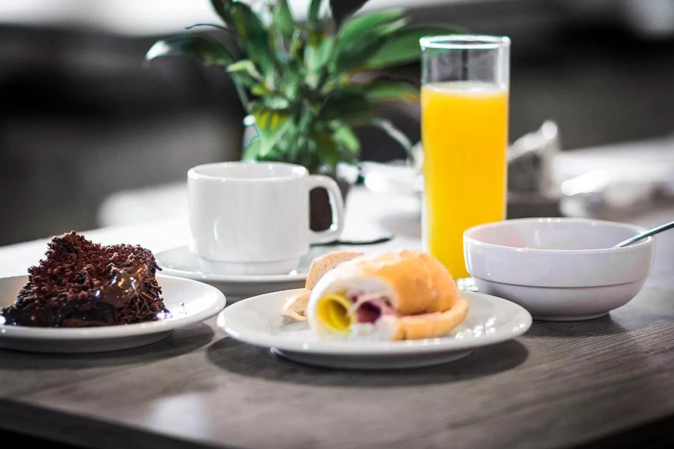 Food and drinks in Pousada Costa Container