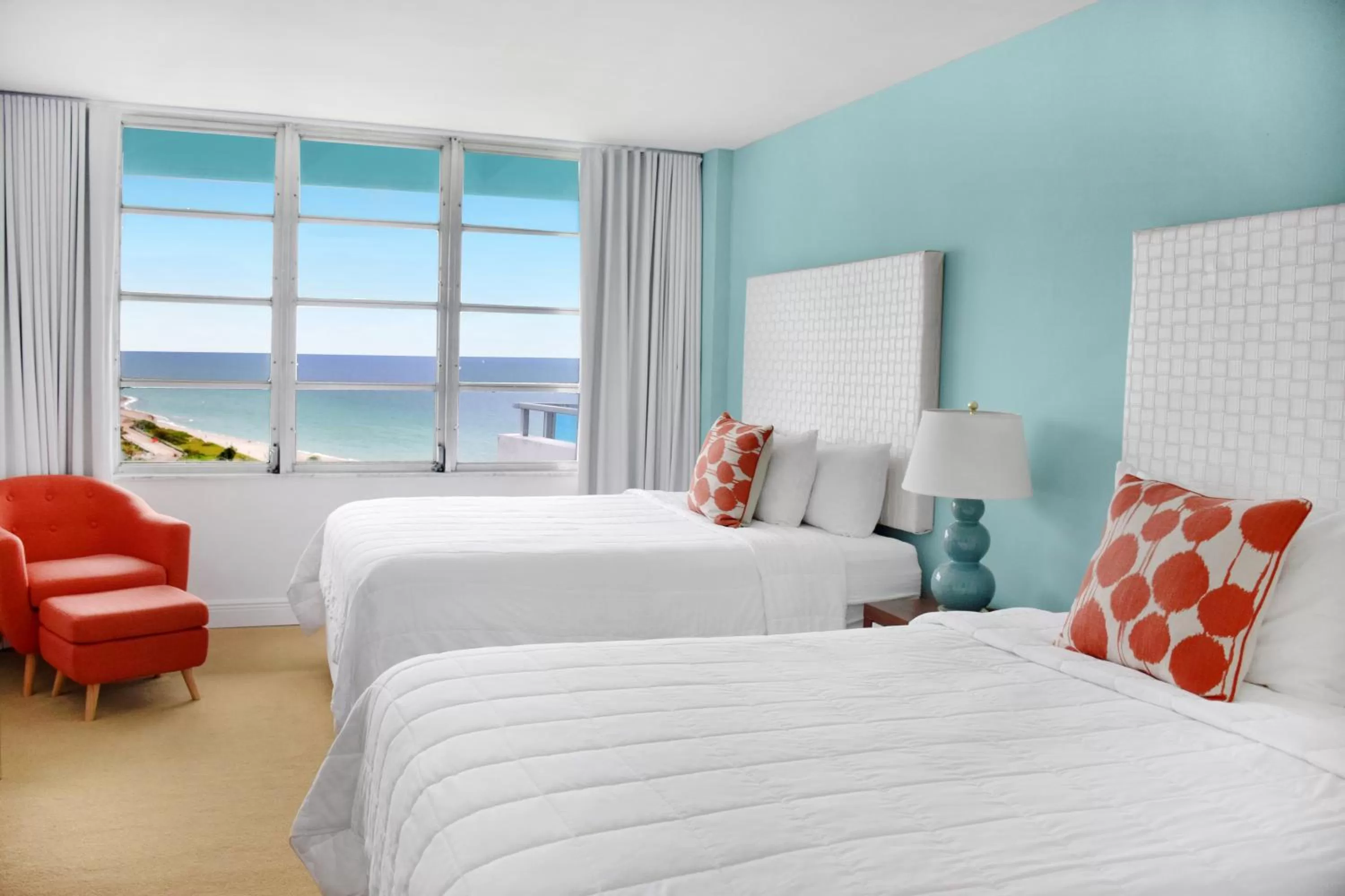 Bedroom, Bed in Seacoast Suites on Miami Beach
