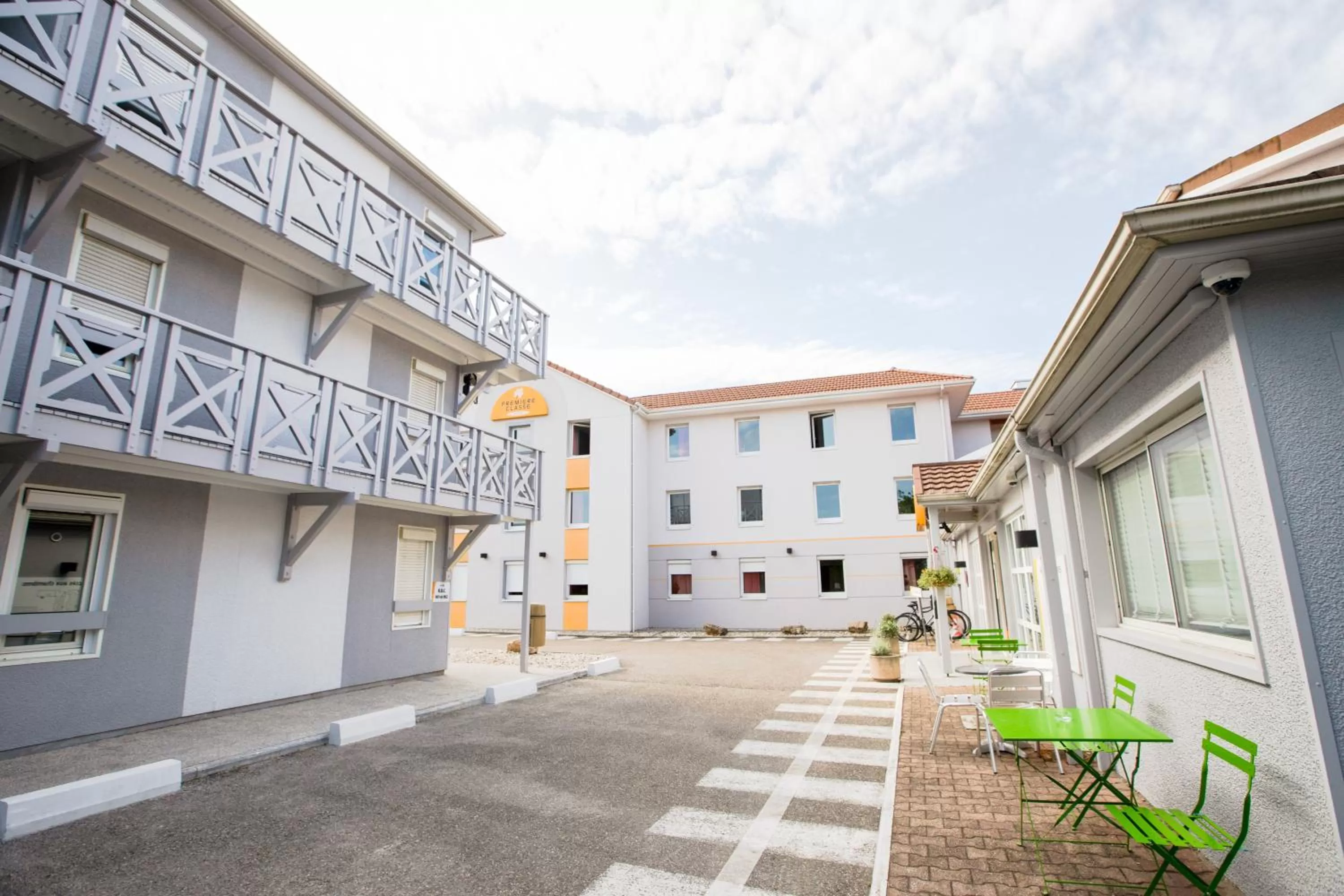 Property building in Première Classe Lyon Sud - A7