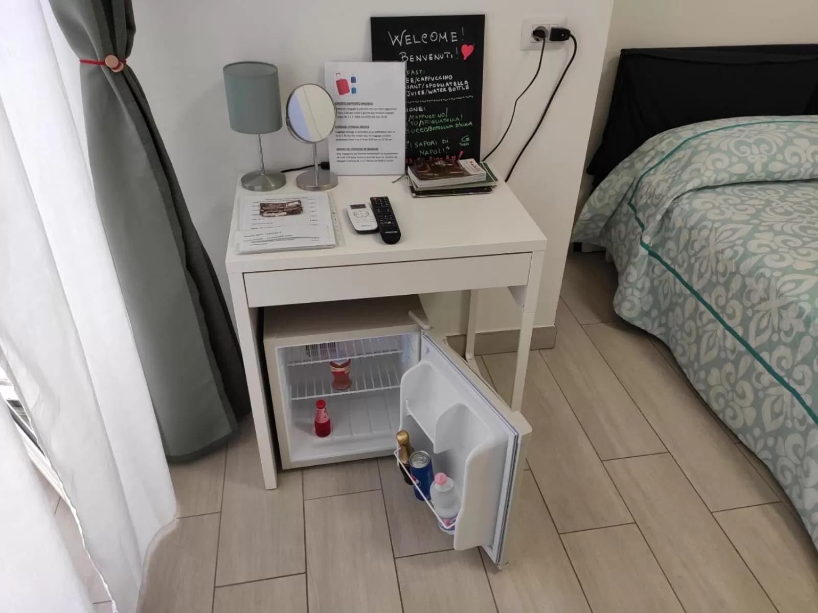 Drinks, Bed in Domus San Biagio 14