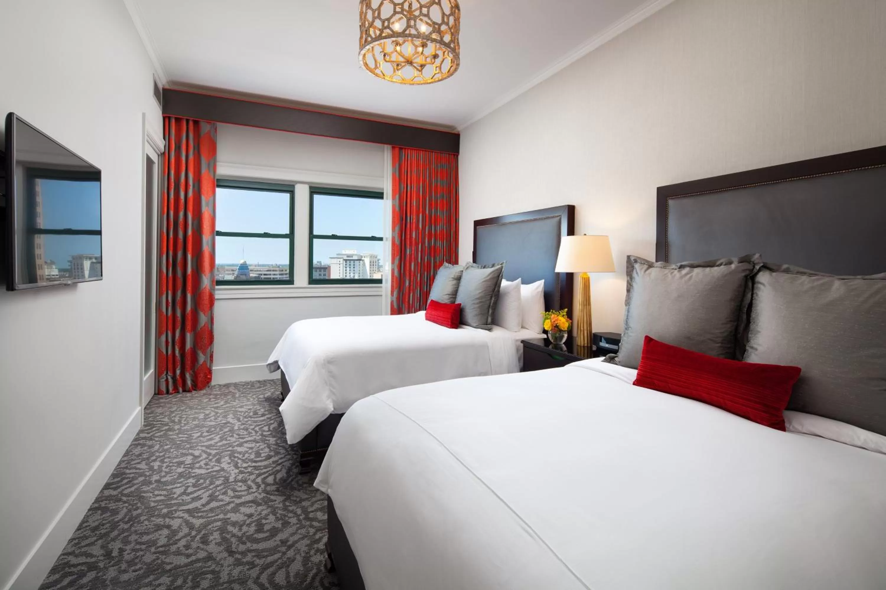 Bedroom, Bed in The St. Anthony, a Luxury Collection Hotel, San Antonio