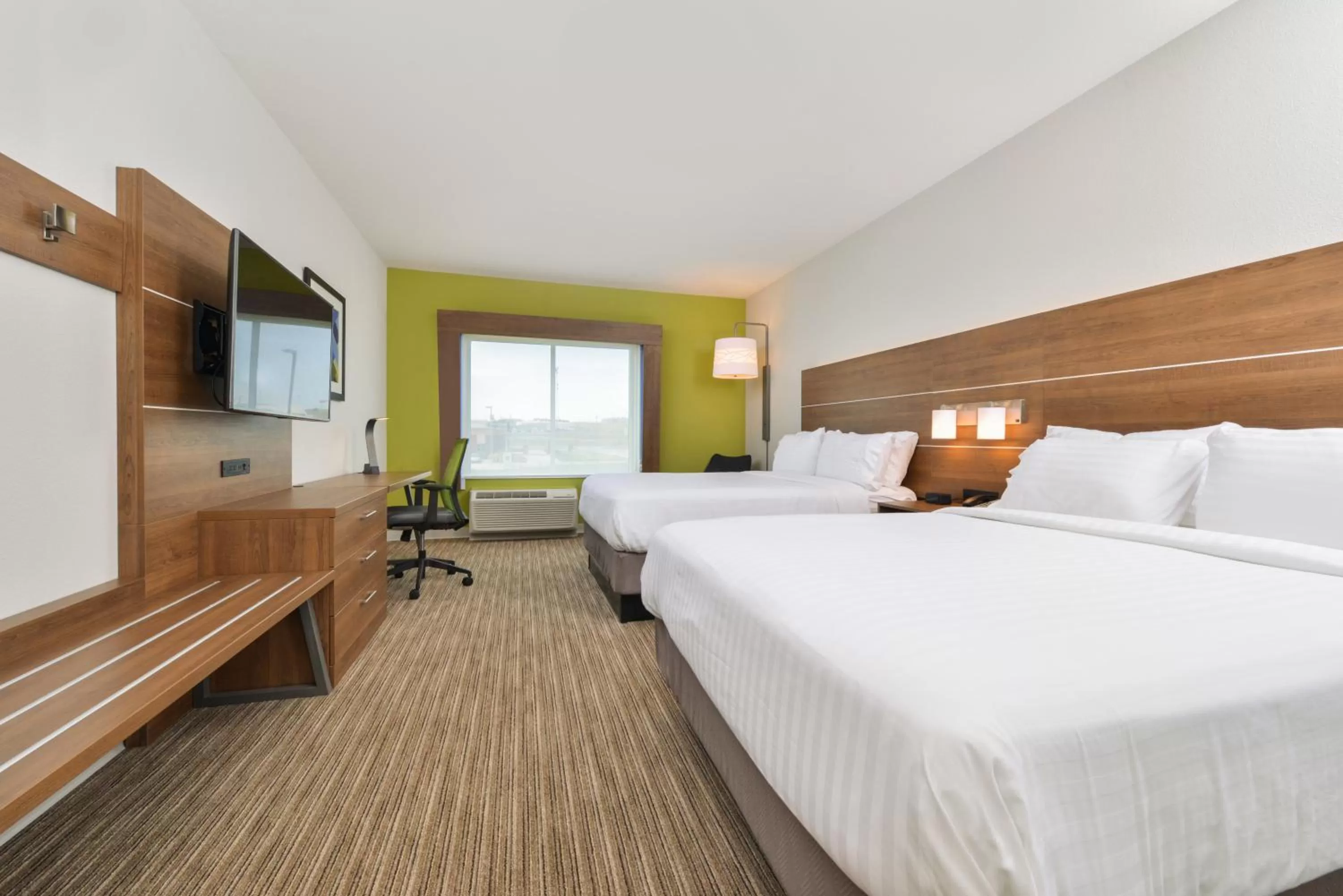 Photo of the whole room, Bed in Holiday Inn Express & Suites - Chadron by IHG